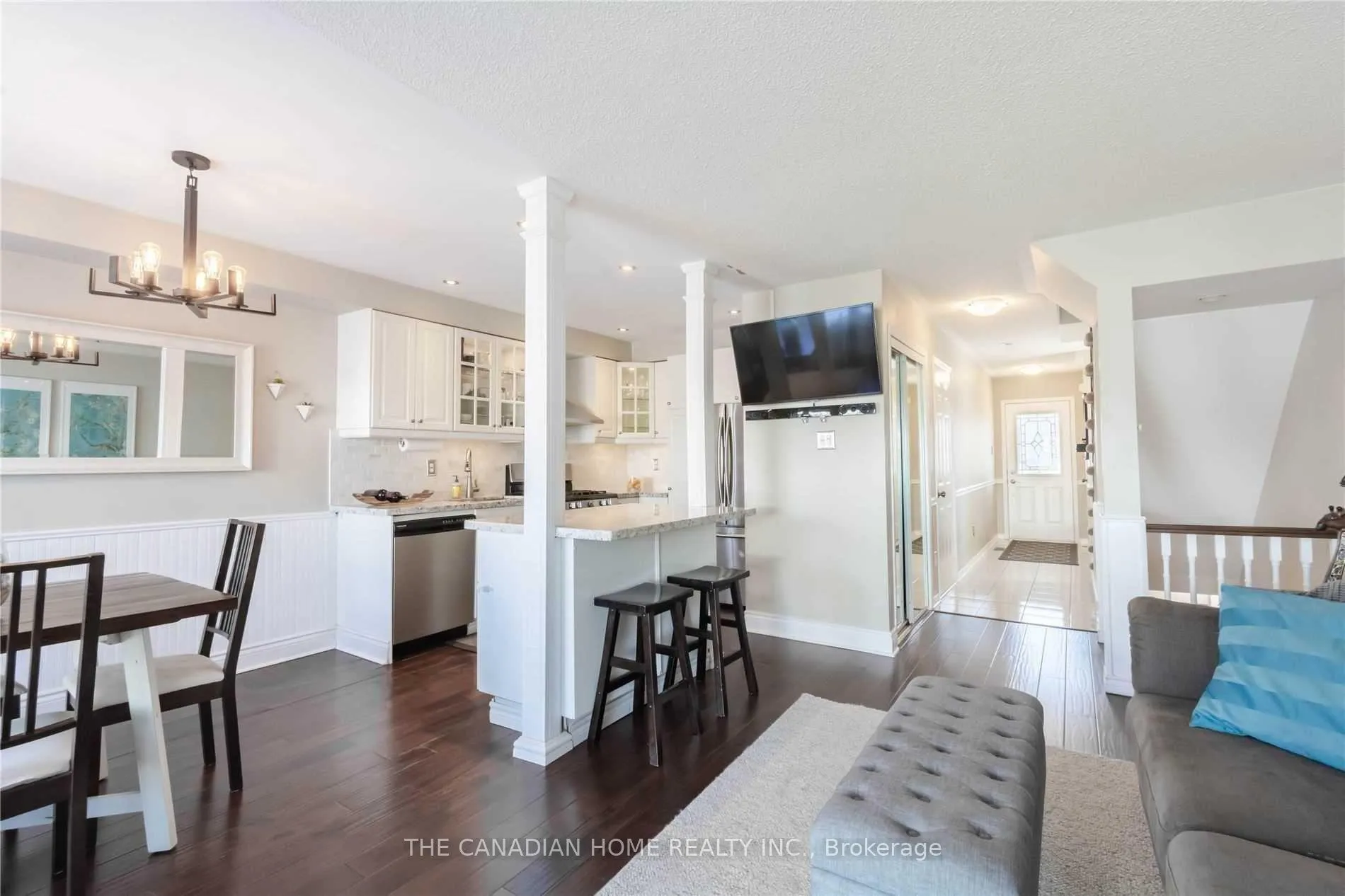 Photo 6 of 8 Thornlodge Drive, Hamilton, Waterdown — HOMEH