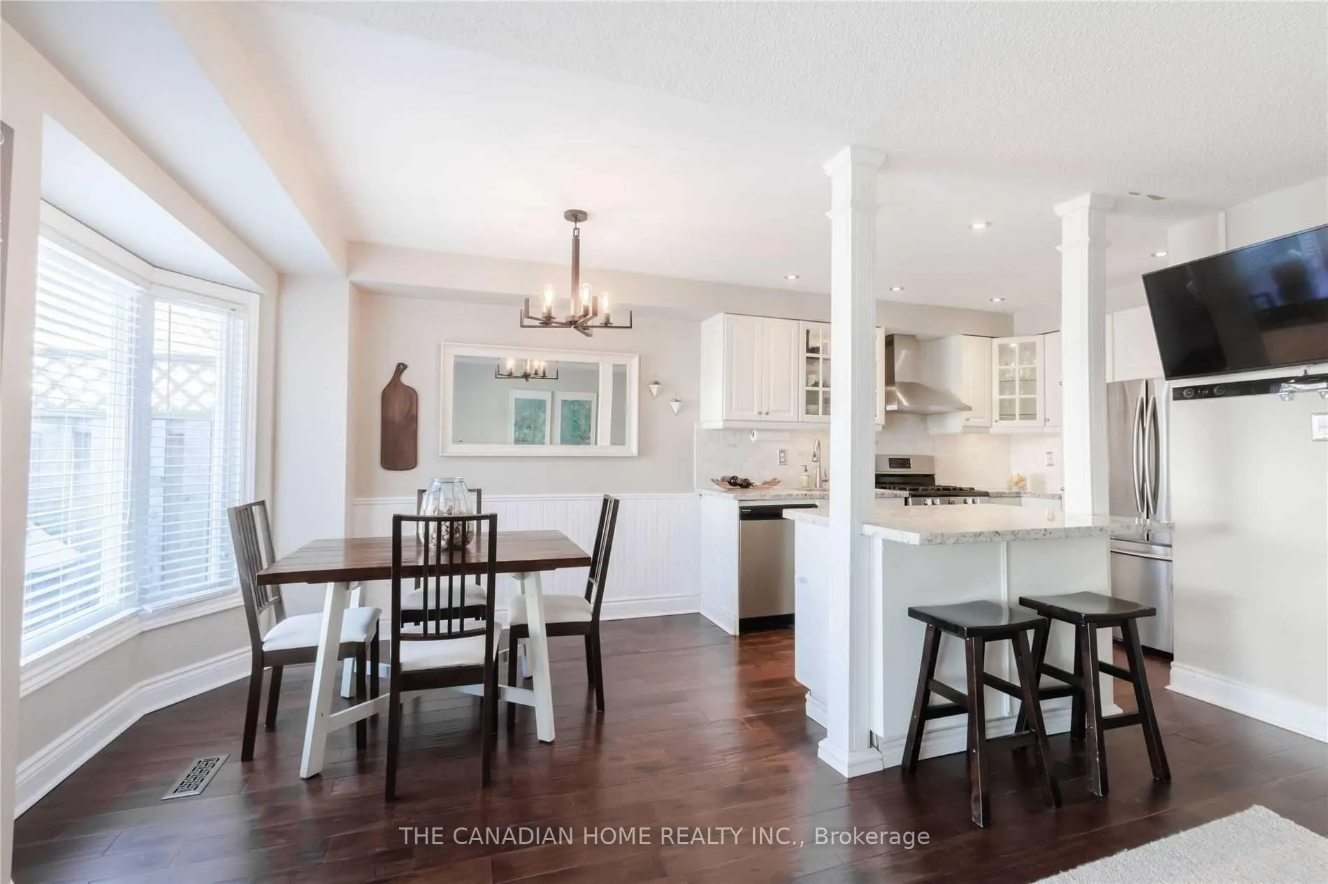 Photo 10 of 8 Thornlodge Drive, Hamilton, Waterdown — HOMEH