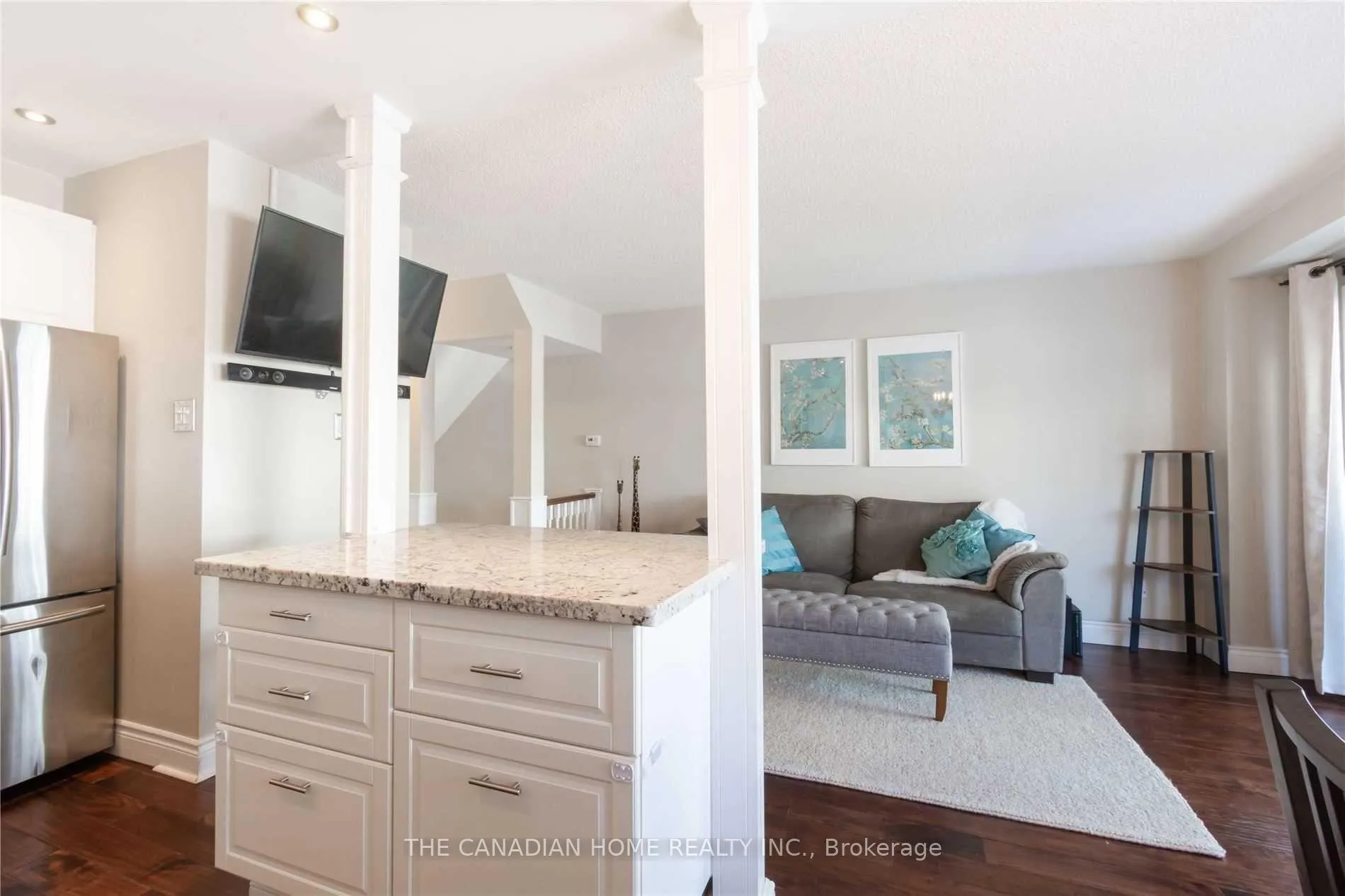 Photo 14 of 8 Thornlodge Drive, Hamilton, Waterdown — HOMEH