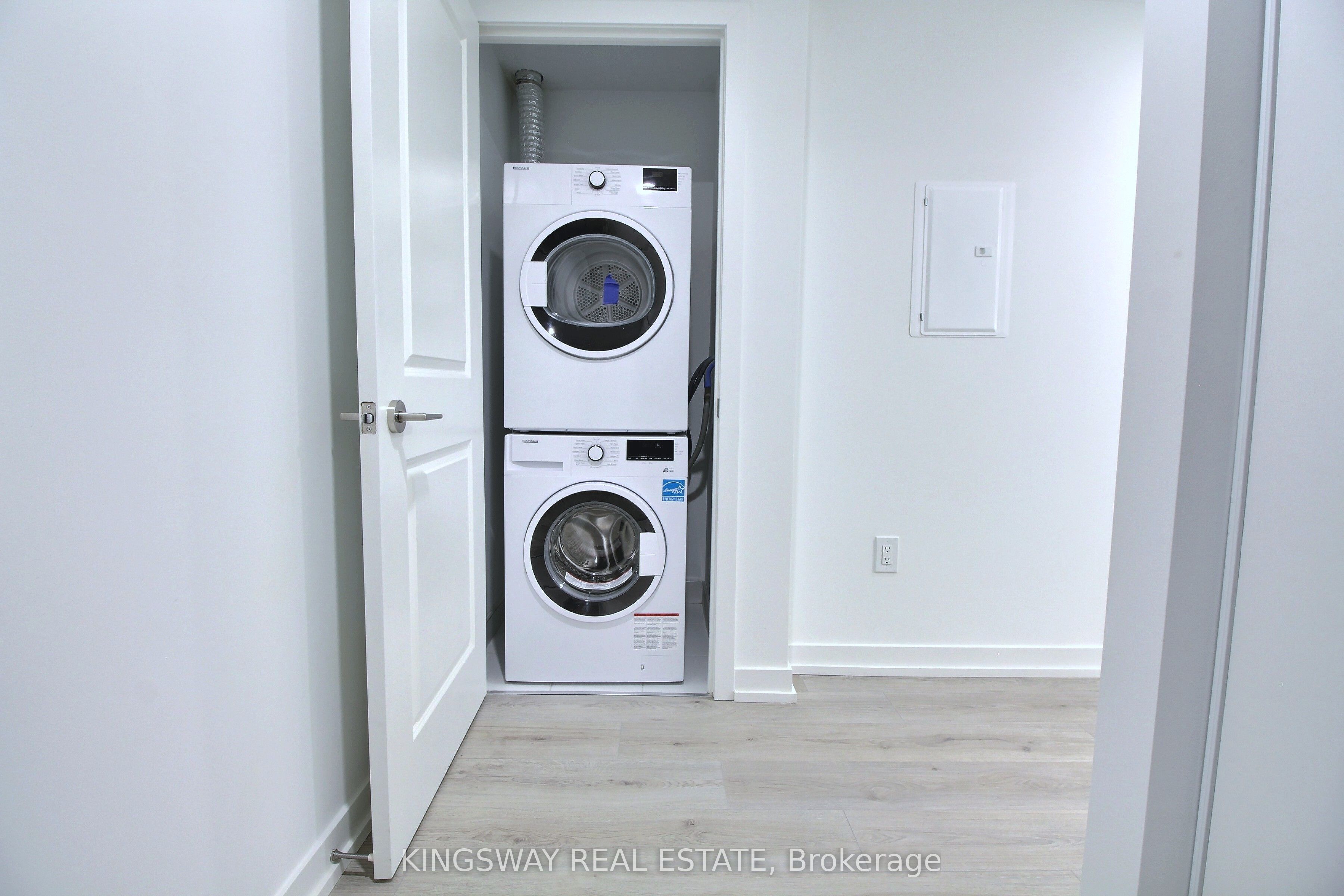 Photo 34 of Unit 1605, 395 Bloor Street E, Toronto, North St. James Town — HOMEH
