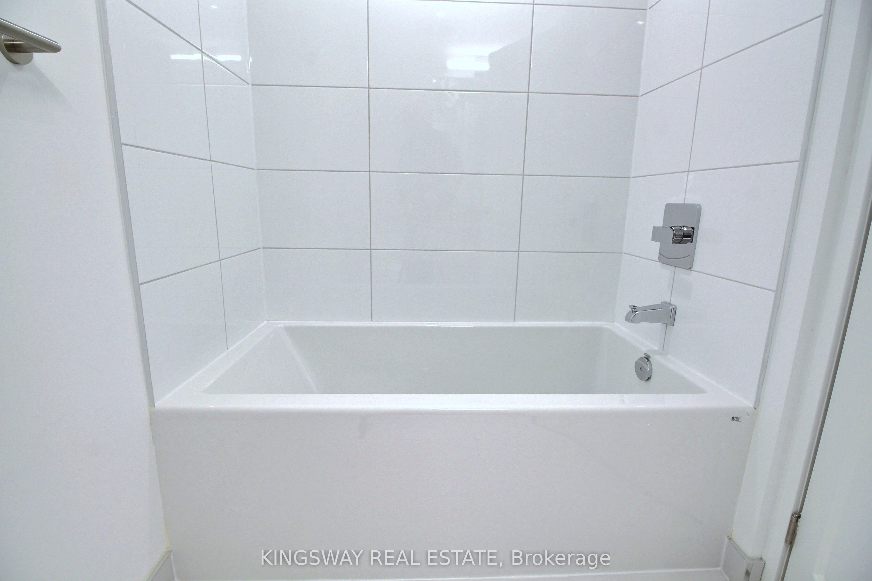 Photo 33 of Unit 1605, 395 Bloor Street E, Toronto, North St. James Town — HOMEH