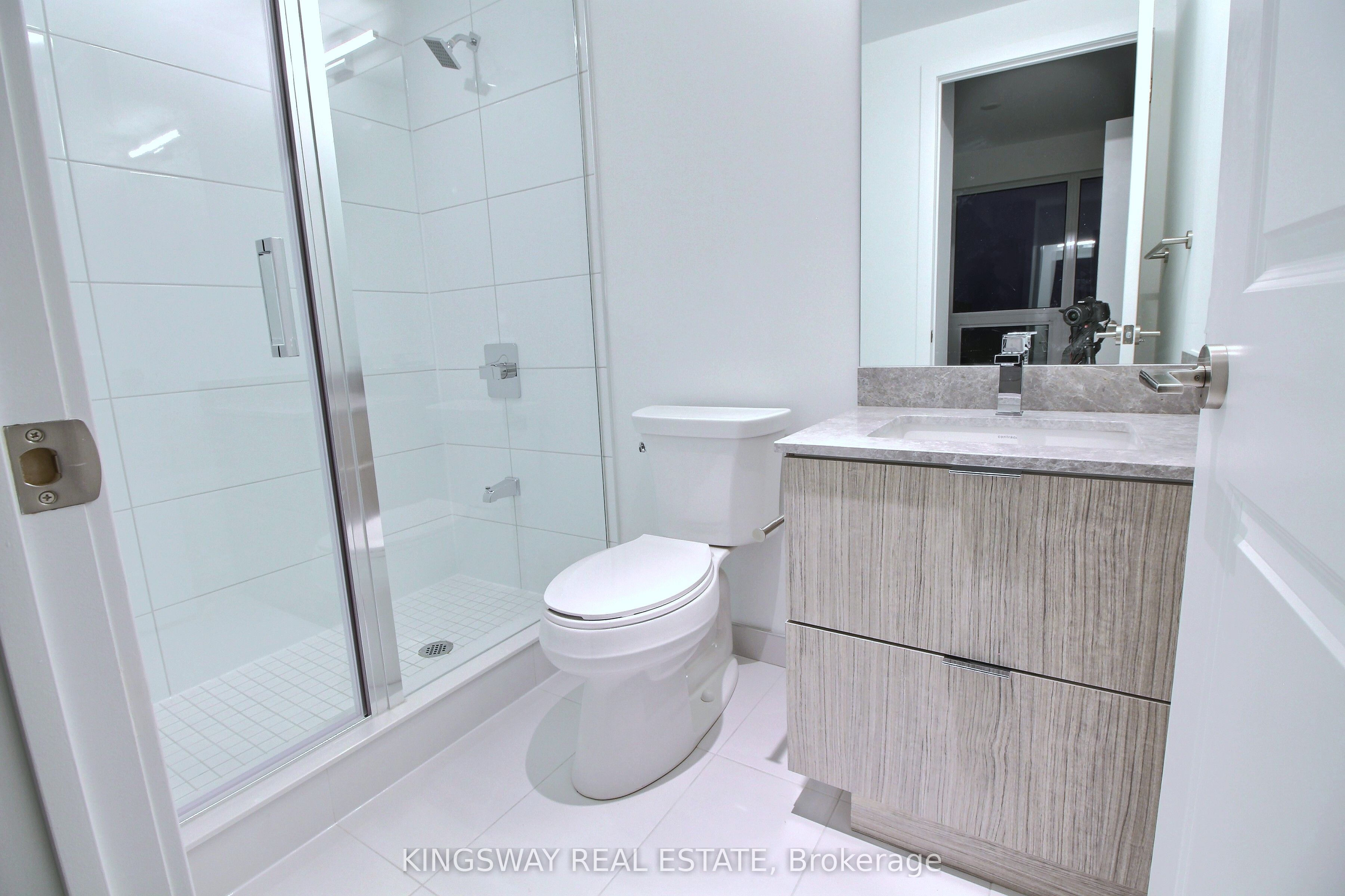 Photo 29 of Unit 1605, 395 Bloor Street E, Toronto, North St. James Town — HOMEH