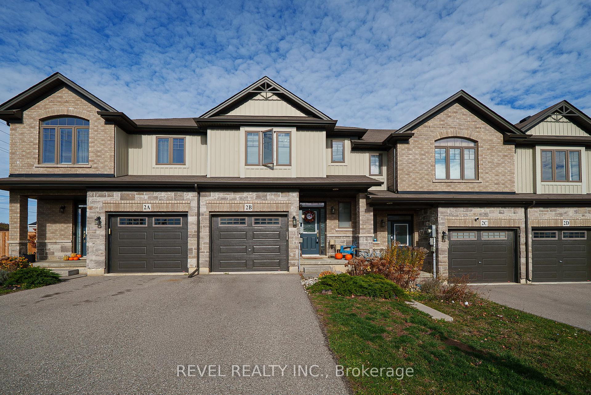 Photo 1 of 2B Vic Chambers Place, Brant, Paris — HOMEH