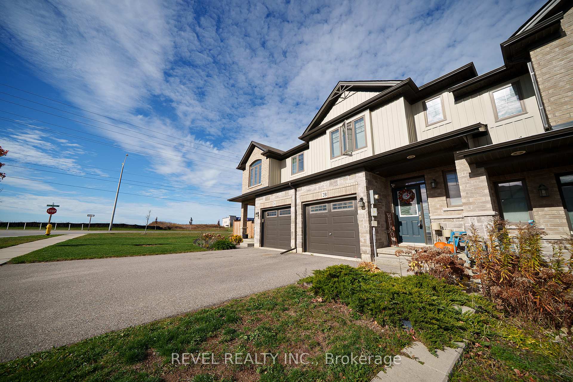 Photo 3 of 2B Vic Chambers Place, Brant, Paris — HOMEH