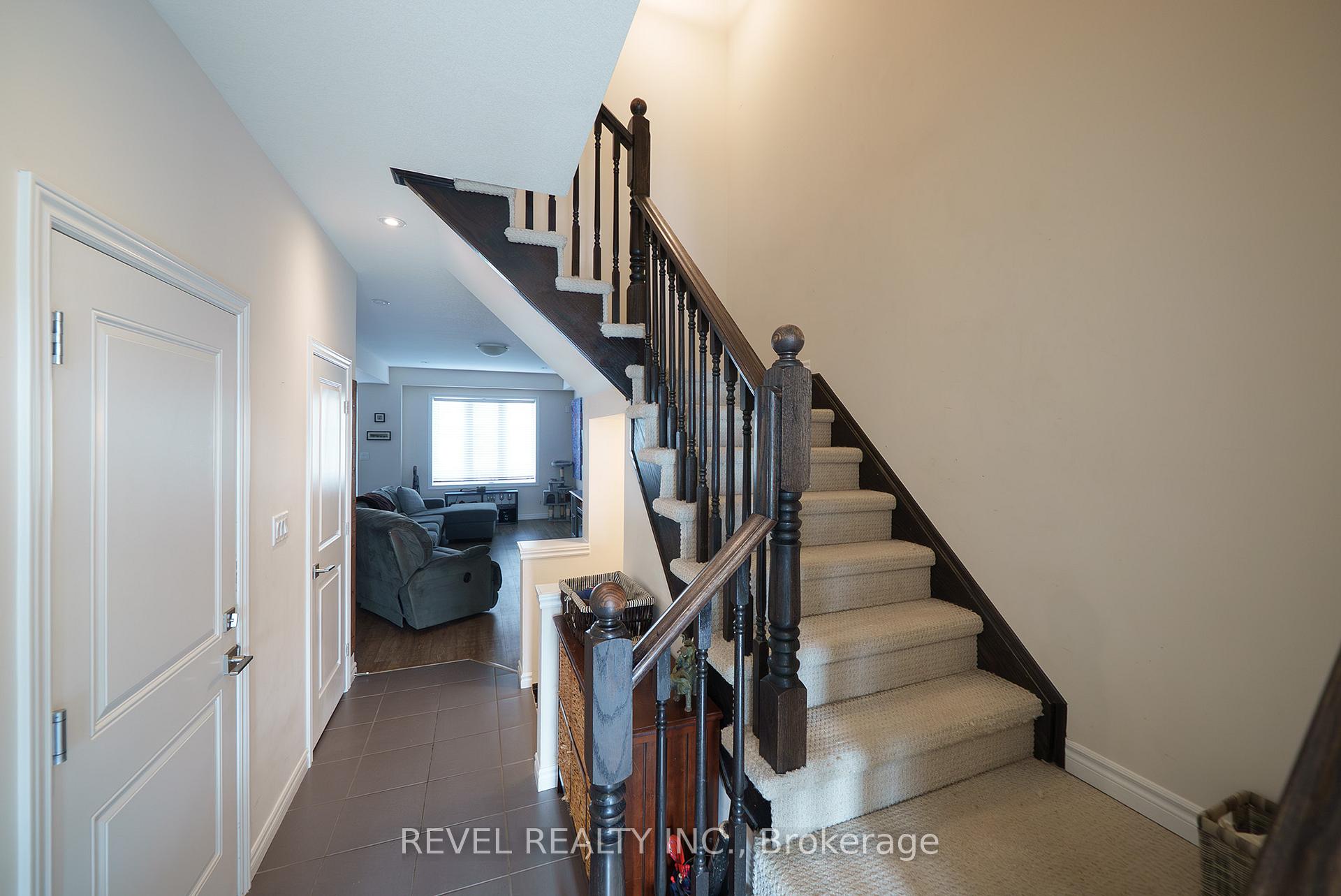 Photo 4 of 2B Vic Chambers Place, Brant, Paris — HOMEH