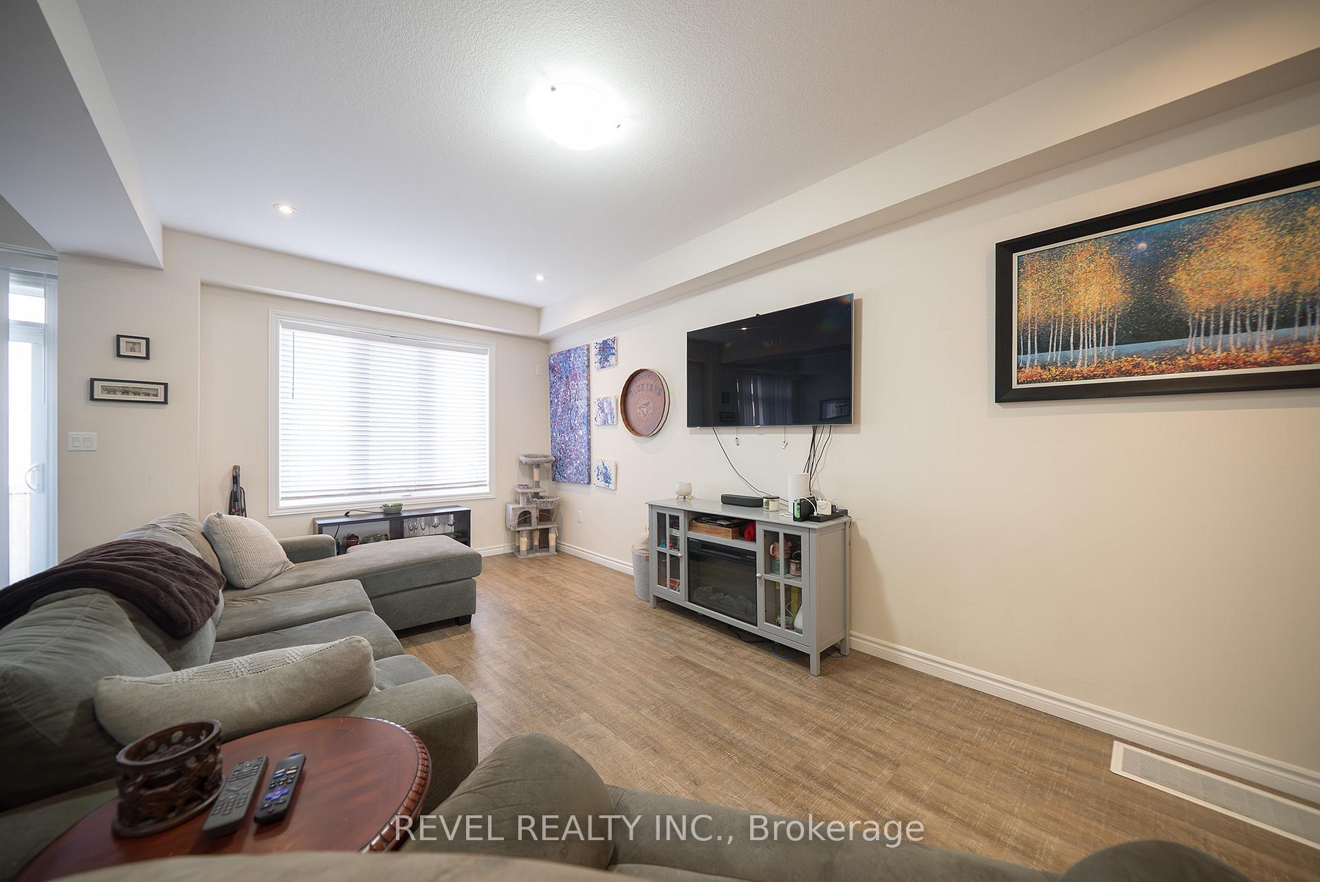Photo 7 of 2B Vic Chambers Place, Brant, Paris — HOMEH