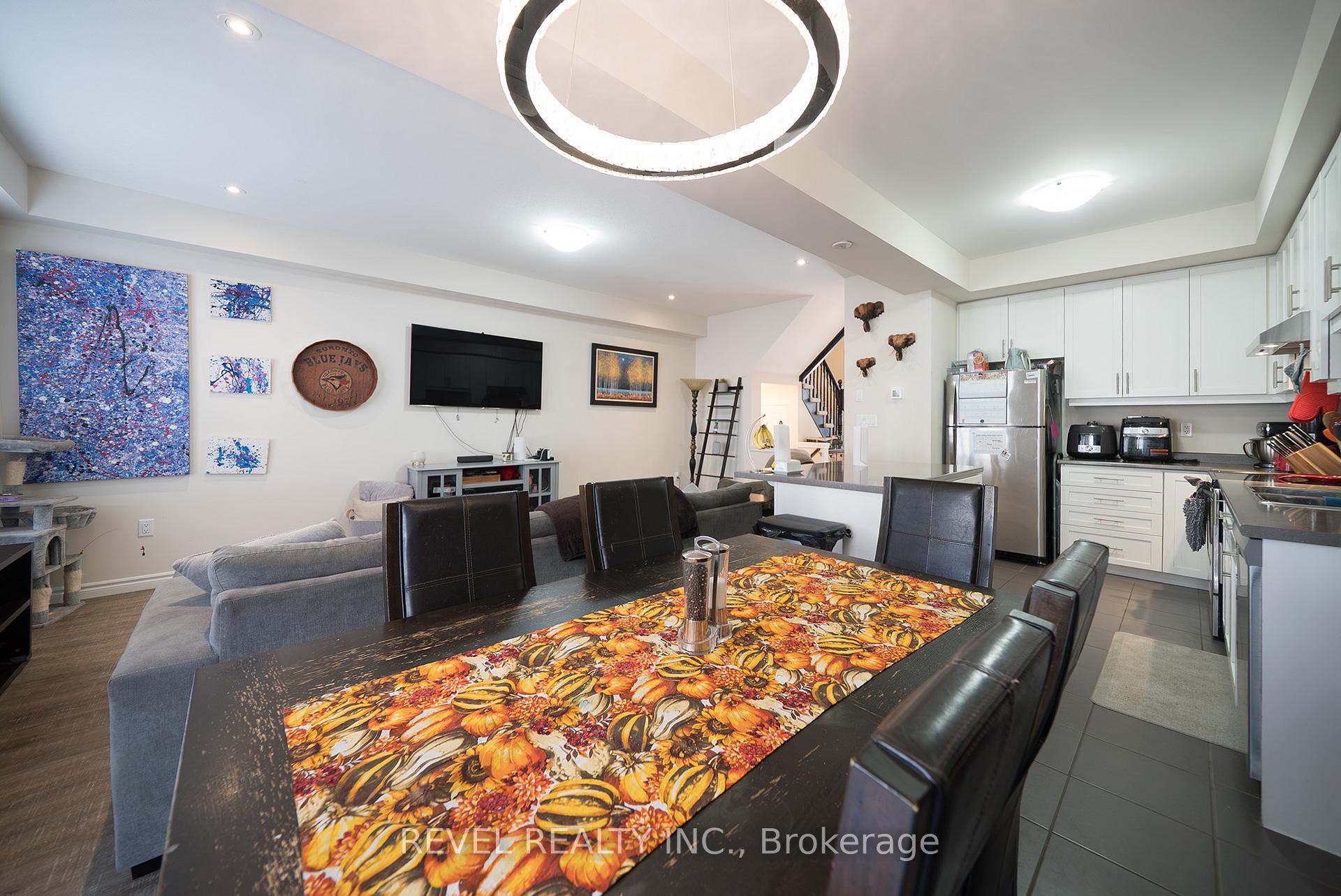 Photo 8 of 2B Vic Chambers Place, Brant, Paris — HOMEH