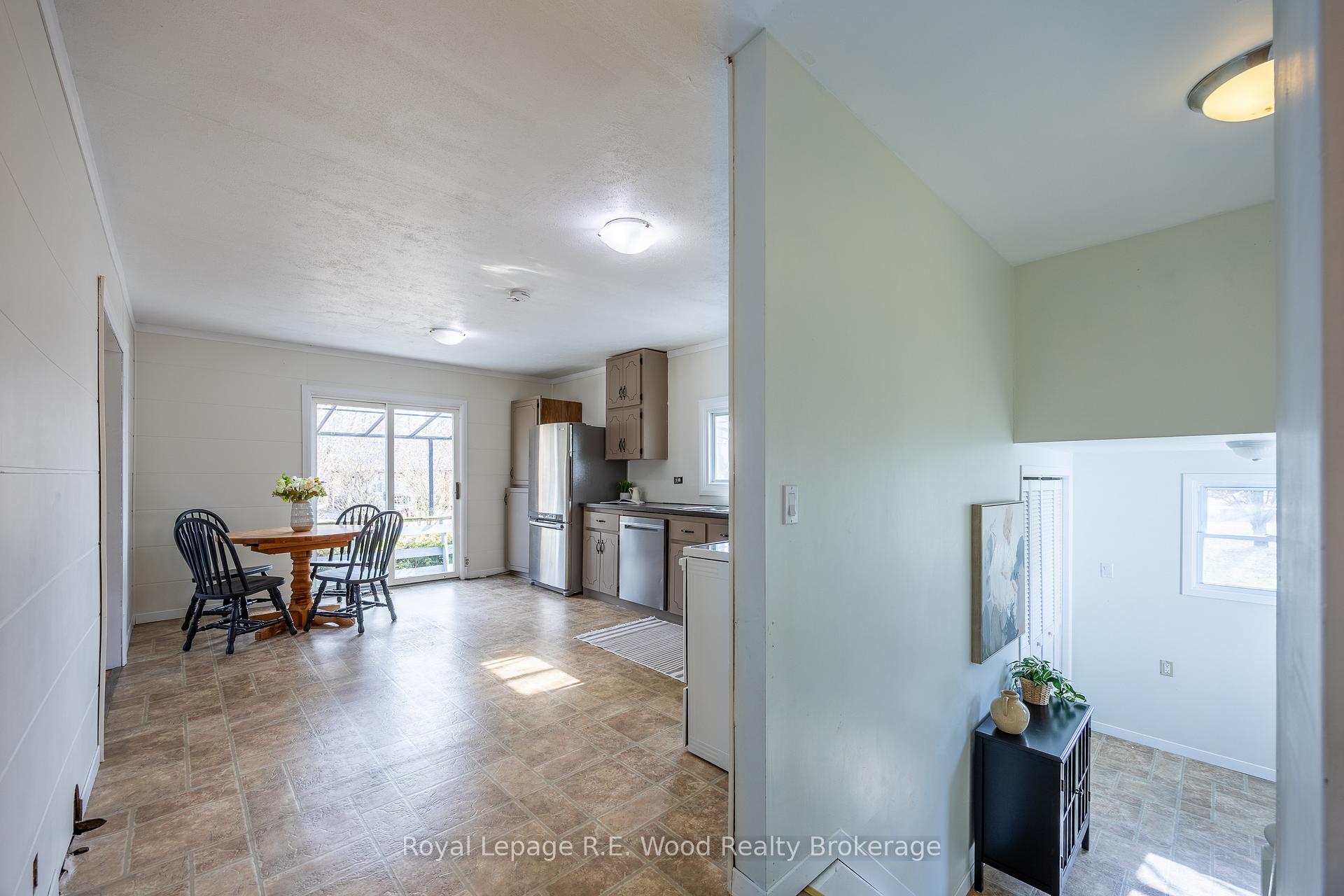 Photo 2 of 53869 Heritage Line, Bayham, Richmond — HOMEH