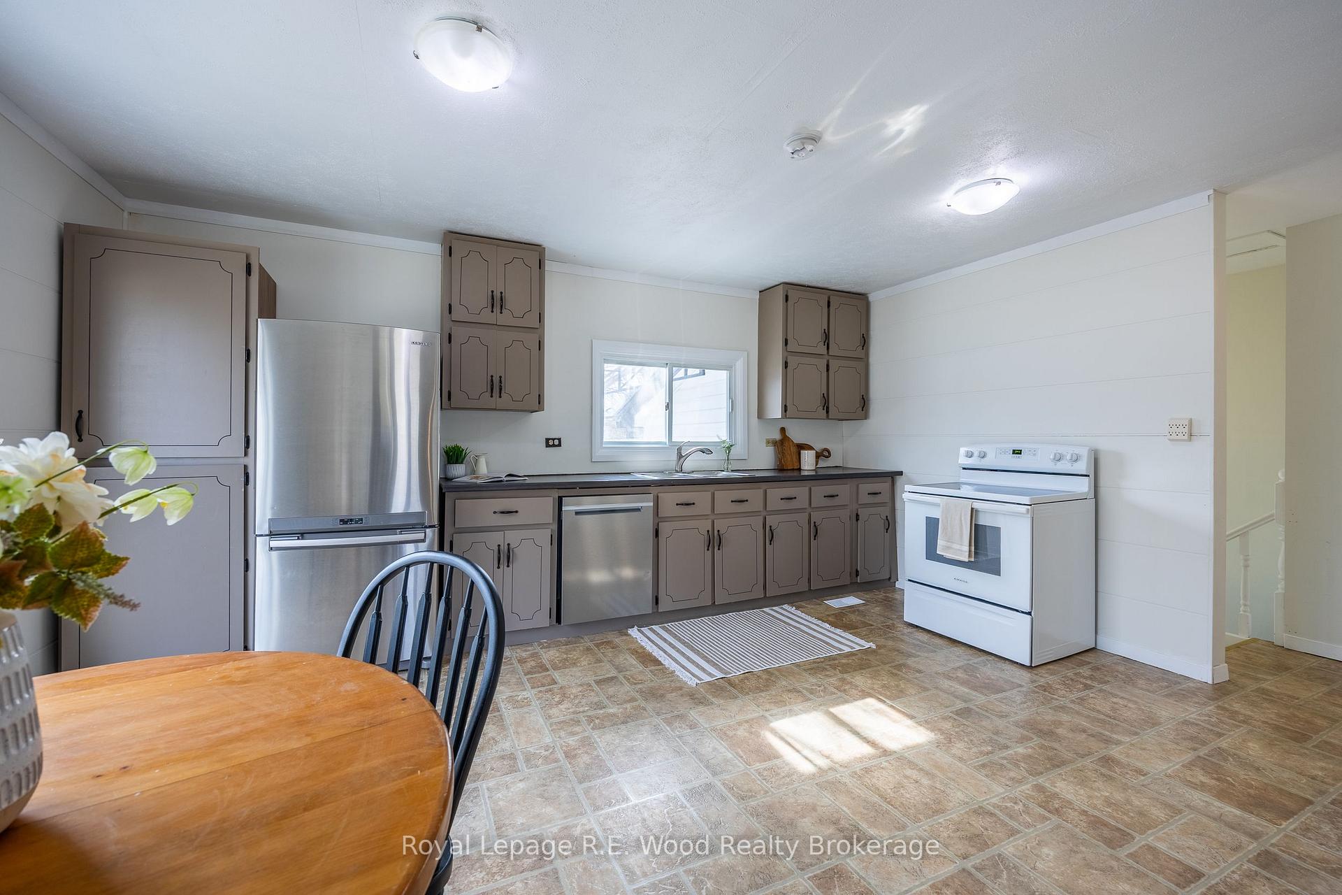Photo 4 of 53869 Heritage Line, Bayham, Richmond — HOMEH
