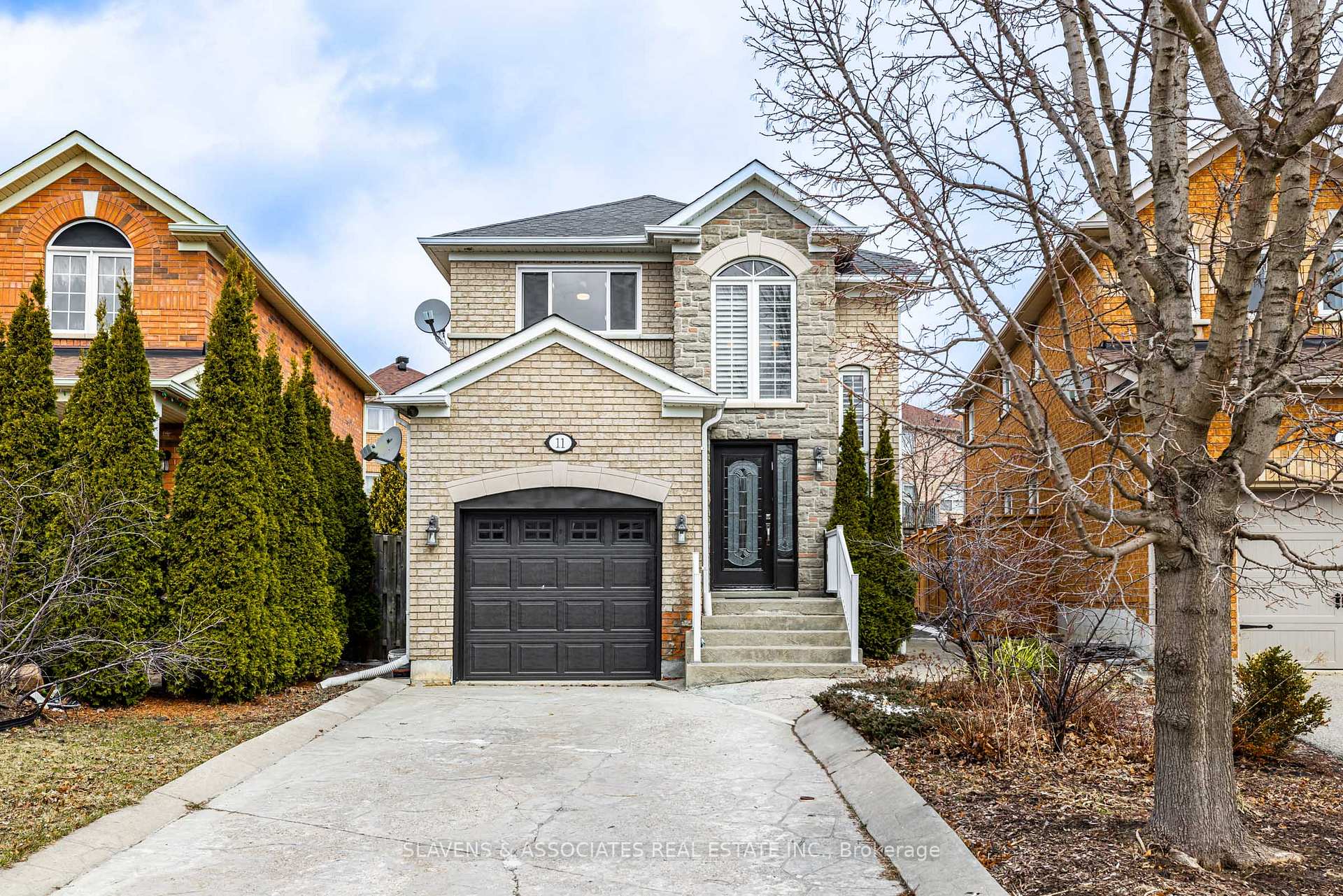 Front of 11 Bestview Crescent