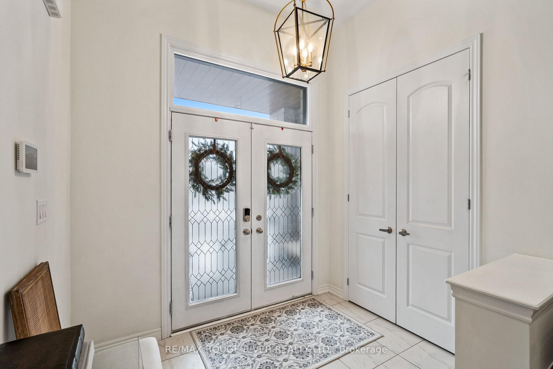 Photo 3 of 20 Mountainside Crescent, Whitby, Rolling Acres — HOMEH