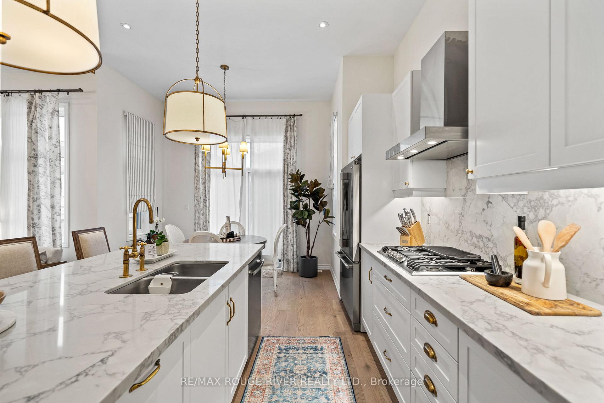 Photo 13 of 20 Mountainside Crescent, Whitby, Rolling Acres — HOMEH