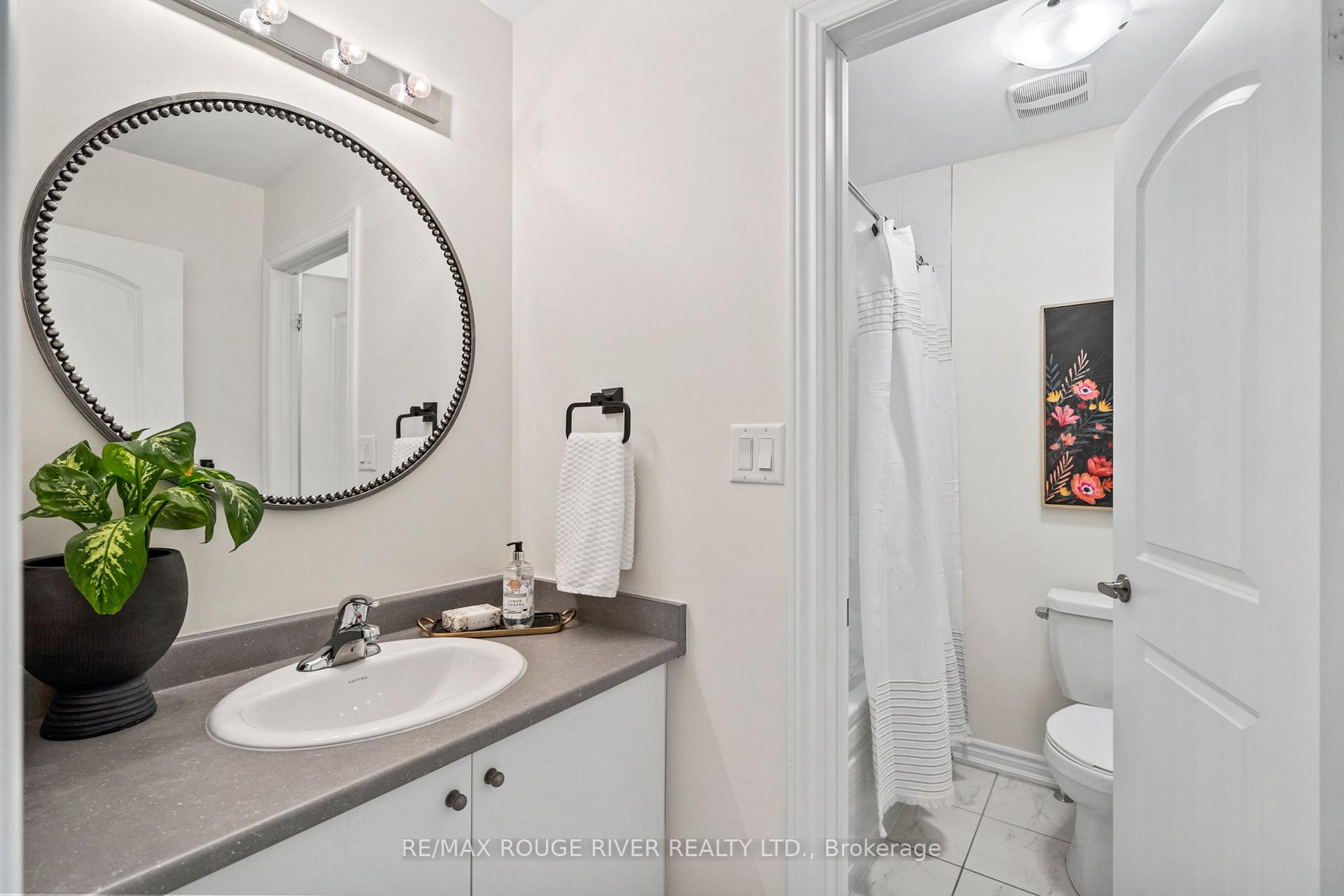 Photo 23 of 20 Mountainside Crescent, Whitby, Rolling Acres — HOMEH