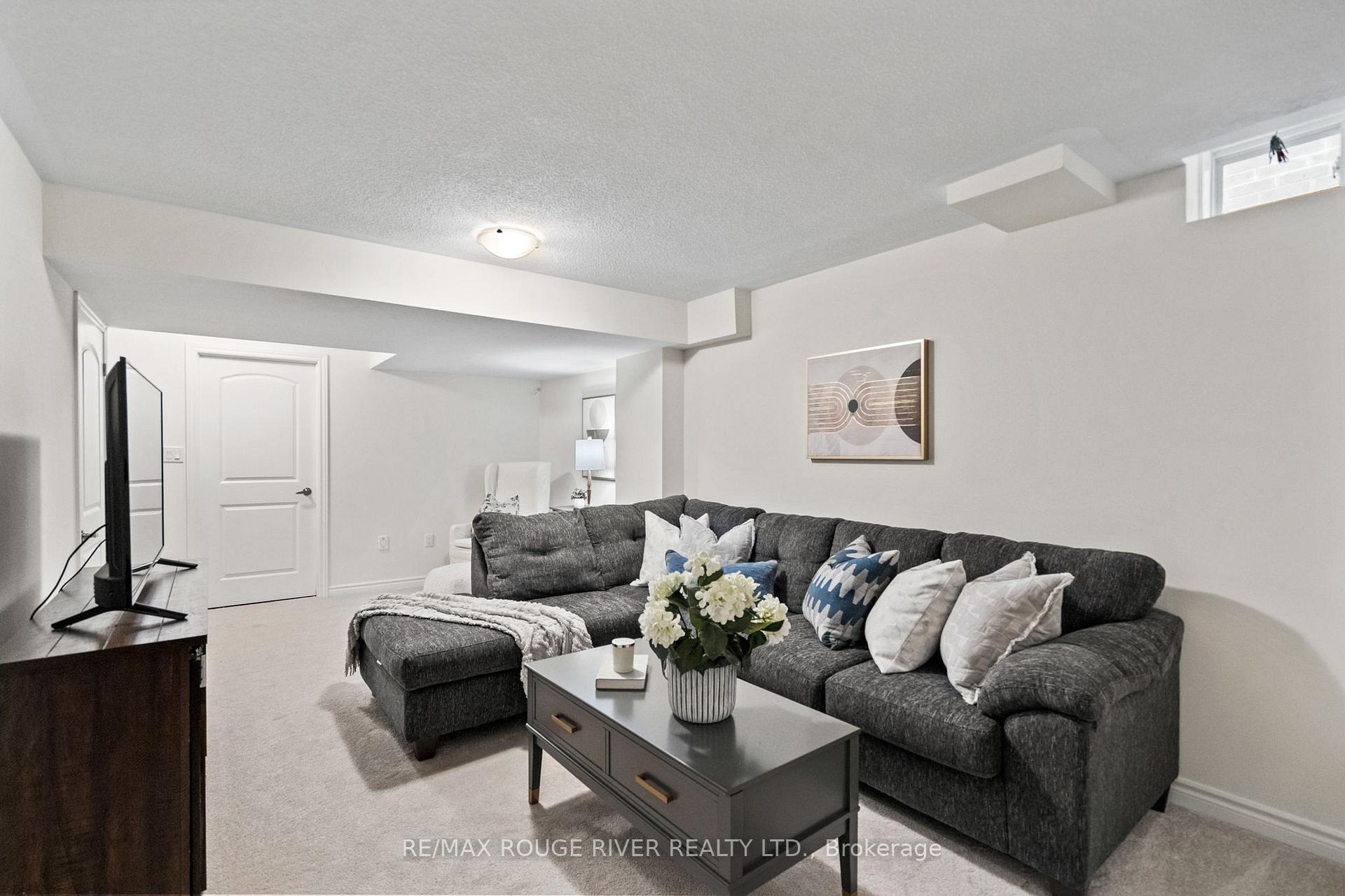 Photo 30 of 20 Mountainside Crescent, Whitby, Rolling Acres — HOMEH