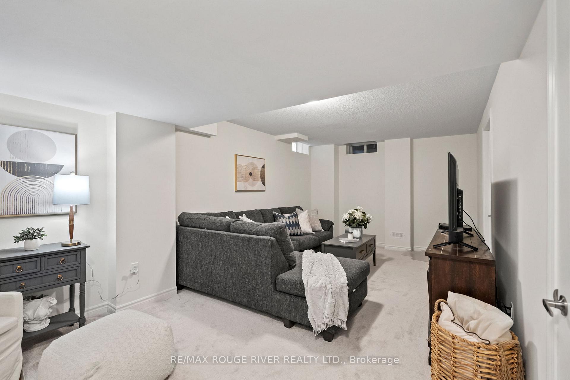 Photo 40 of 20 Mountainside Crescent, Whitby, Rolling Acres — HOMEH