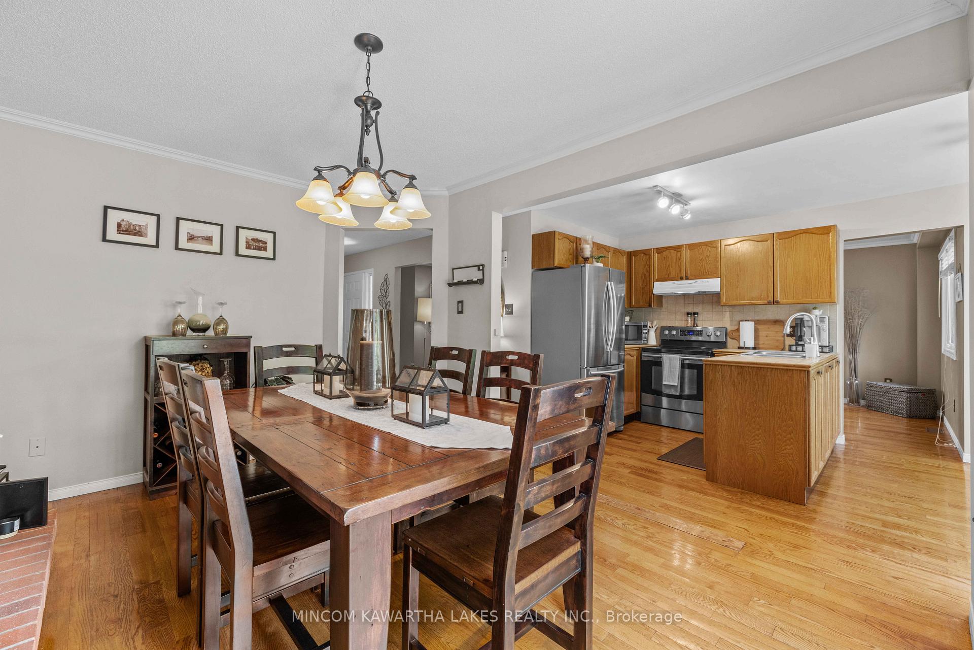 Photo 5 of 1191 Huntington Circle, Peterborough, Otonabee Ward 1 — HOMEH
