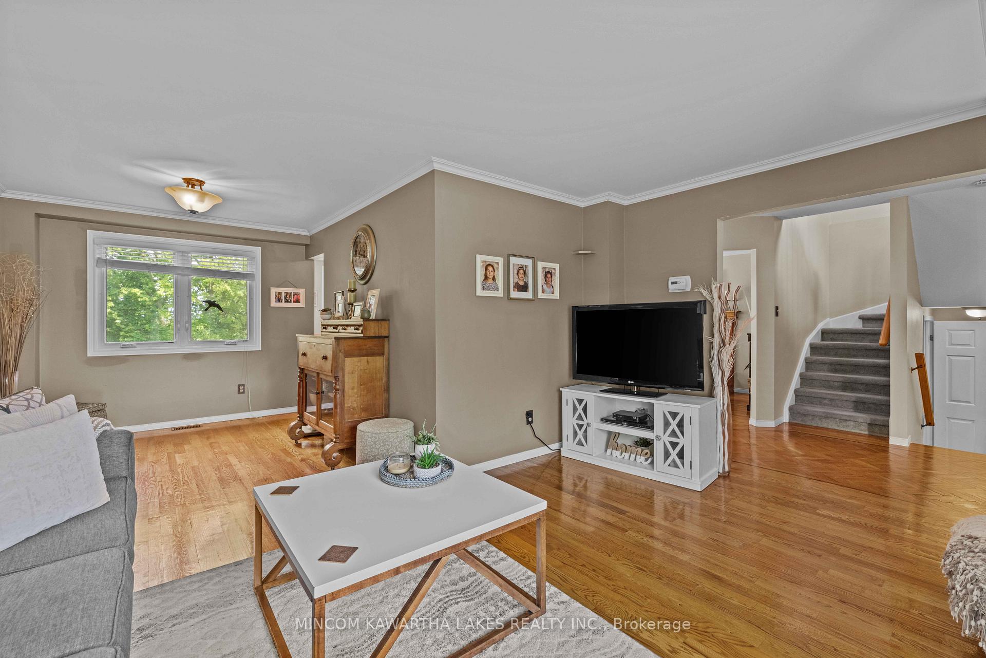 Photo 14 of 1191 Huntington Circle, Peterborough, Otonabee Ward 1 — HOMEH