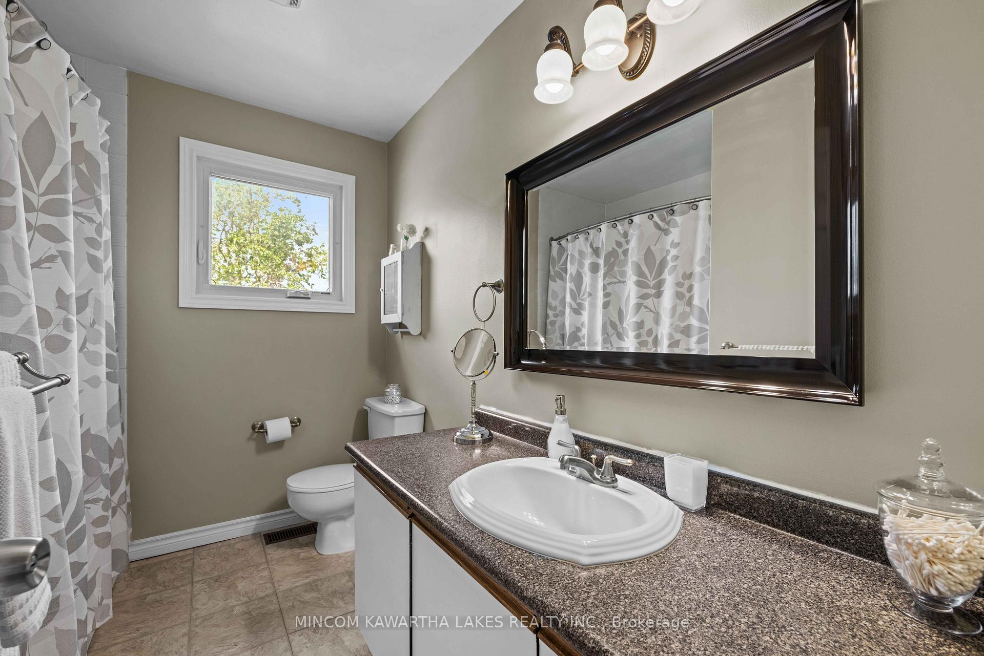 Photo 20 of 1191 Huntington Circle, Peterborough, Otonabee Ward 1 — HOMEH