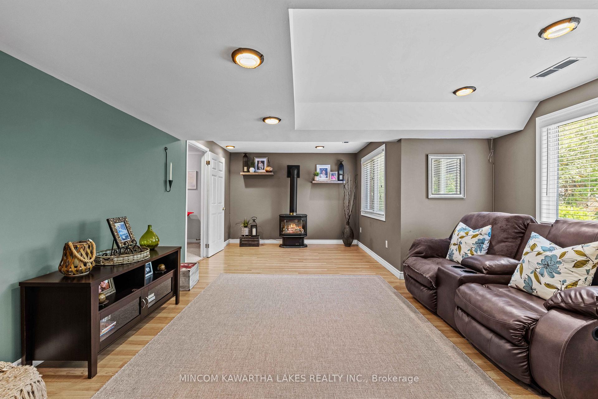 Photo 29 of 1191 Huntington Circle, Peterborough, Otonabee Ward 1 — HOMEH