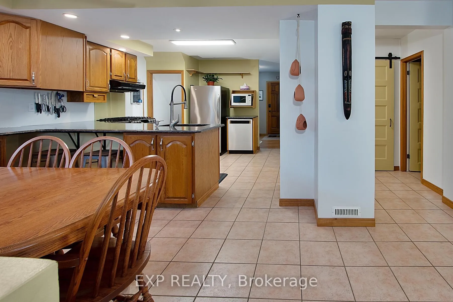 Photo 8 of 4027 Catherine Street, Thames Centre, Dorchester — HOMEH