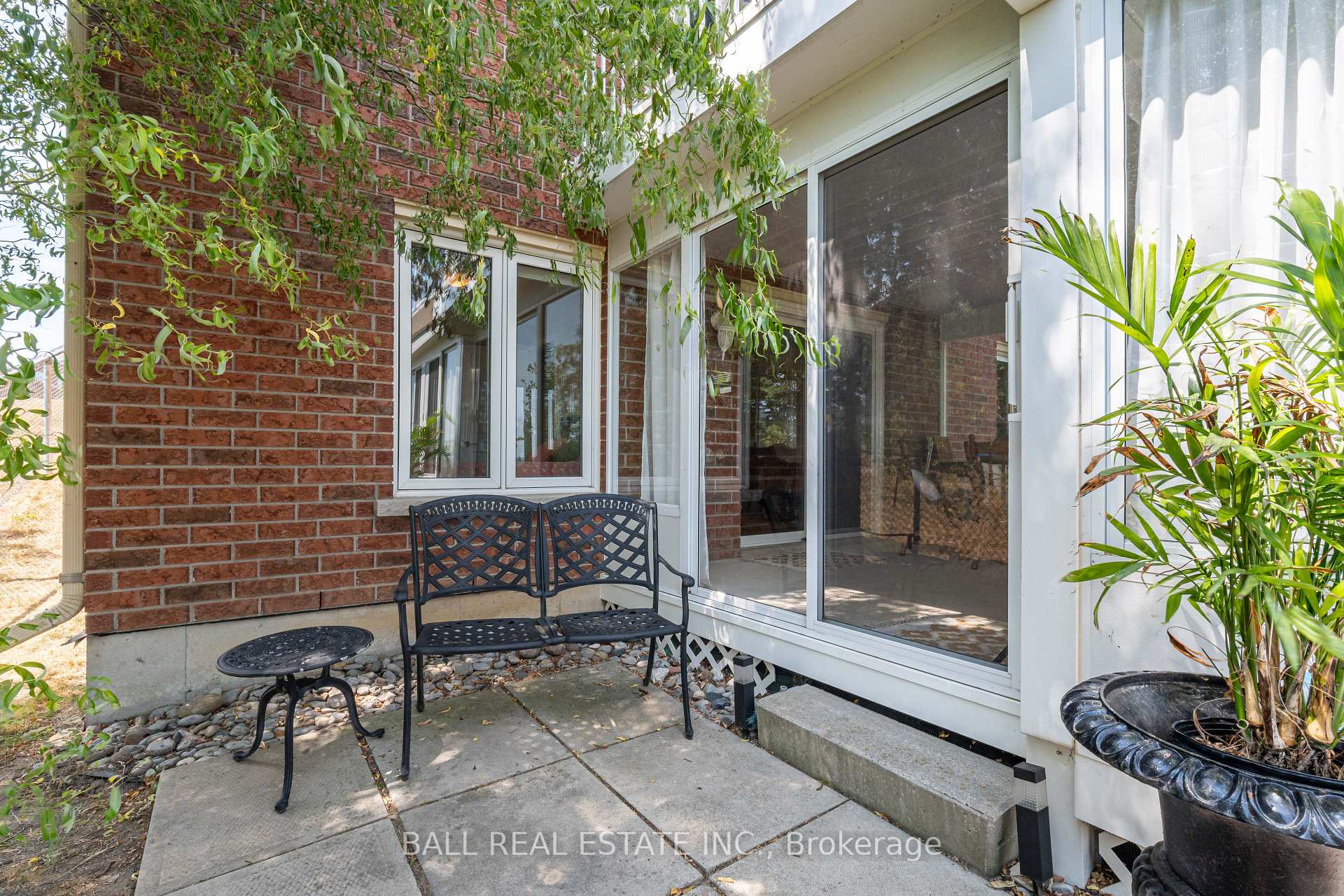 Photo 39 of 84 Milroy Drive, Peterborough, Northcrest Ward 5 — HOMEH