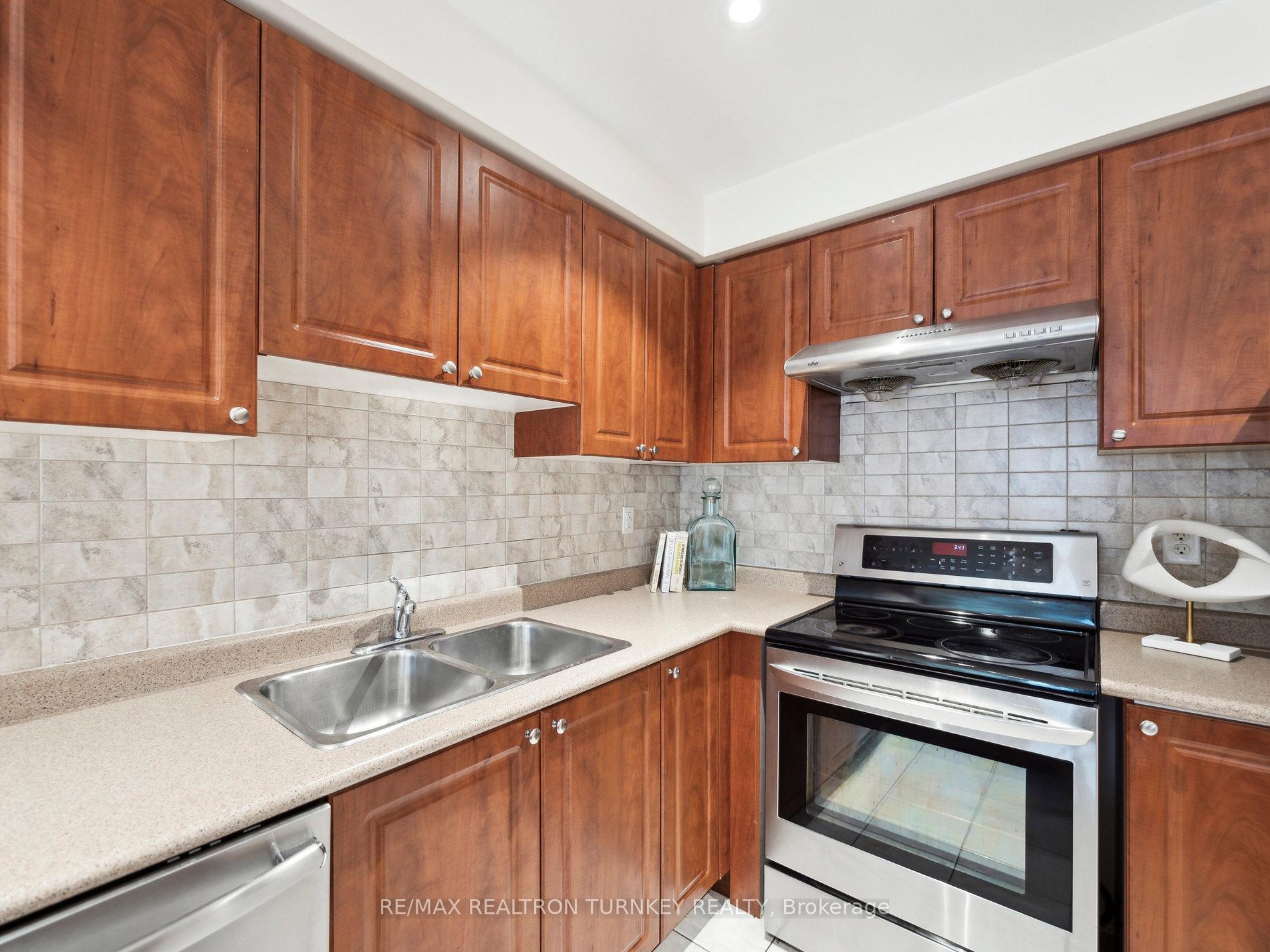 Photo 14 of 22 Maidstone Way, Whitby, Taunton North — HOMEH