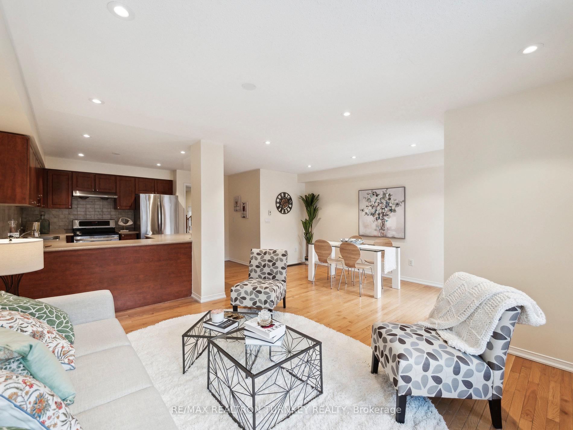 Photo 15 of 22 Maidstone Way, Whitby, Taunton North — HOMEH