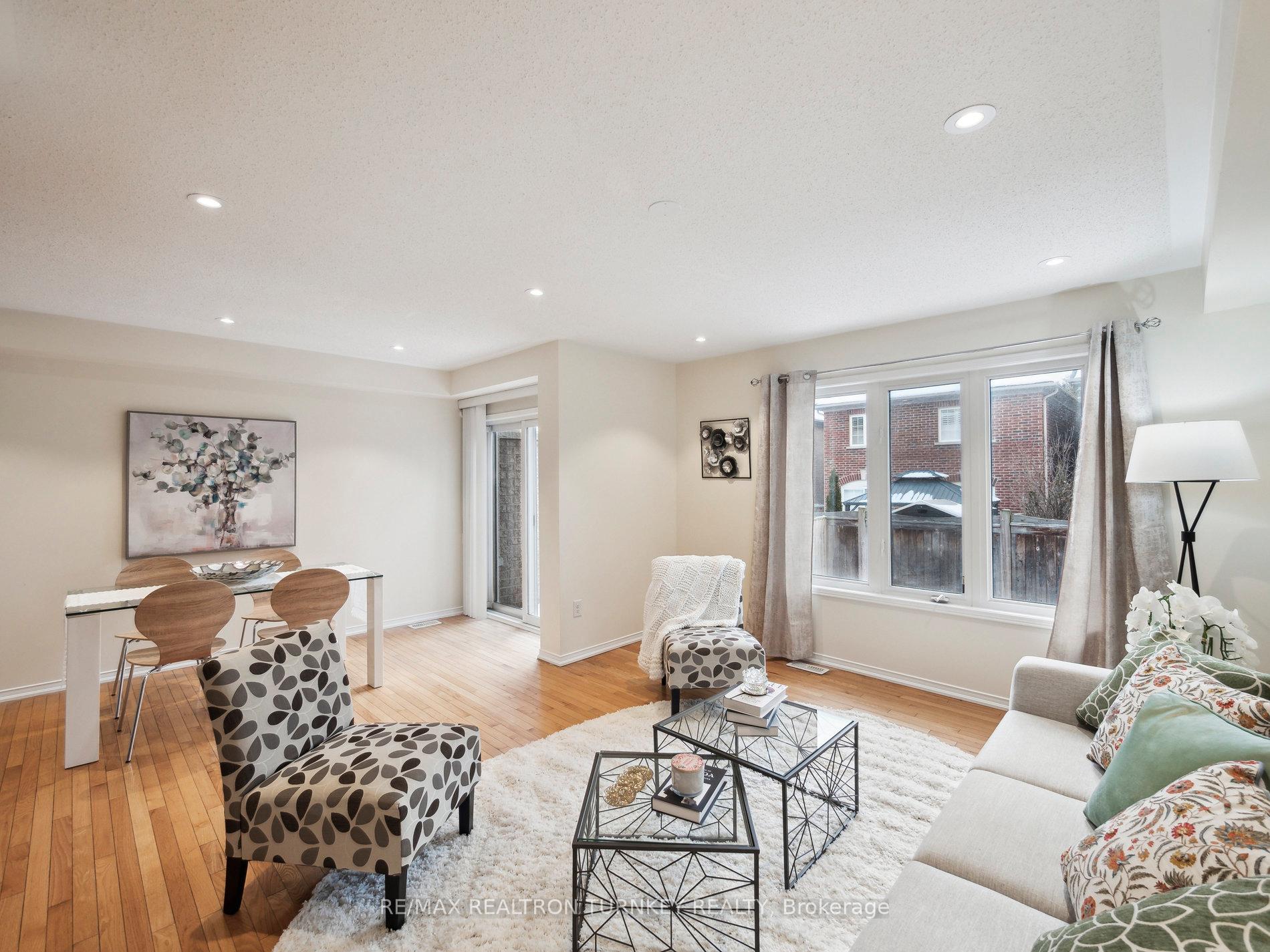 Photo 19 of 22 Maidstone Way, Whitby, Taunton North — HOMEH