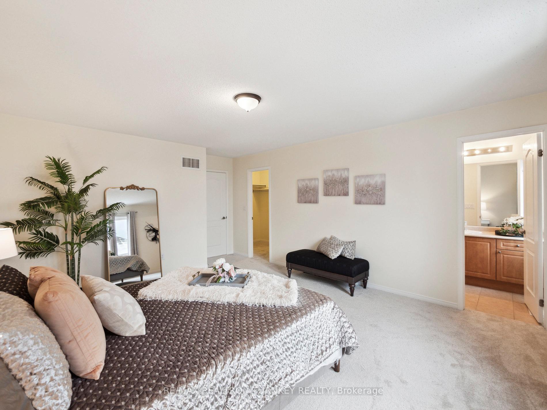 Photo 27 of 22 Maidstone Way, Whitby, Taunton North — HOMEH