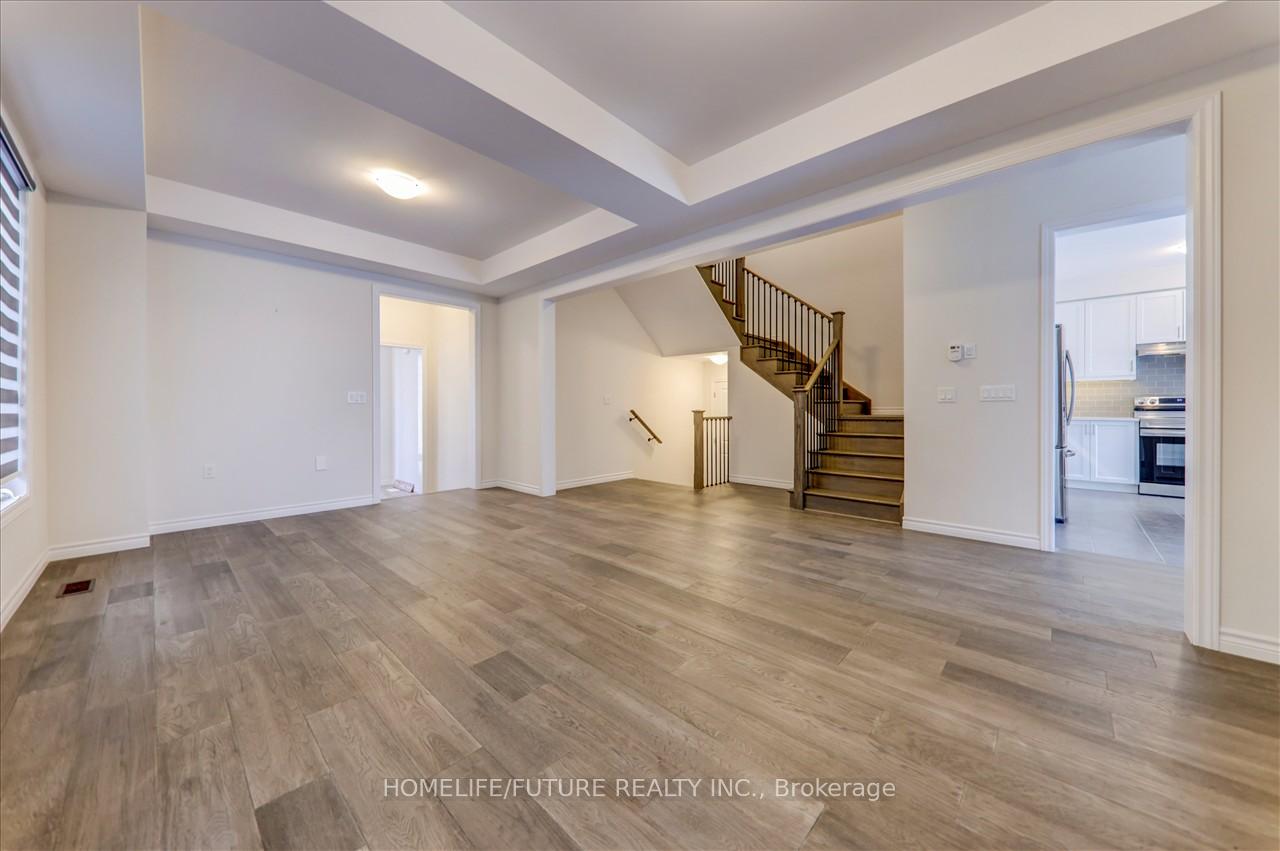 Photo 9 of 239 O'neil Street, Peterborough, Monaghan Ward 2 — HOMEH