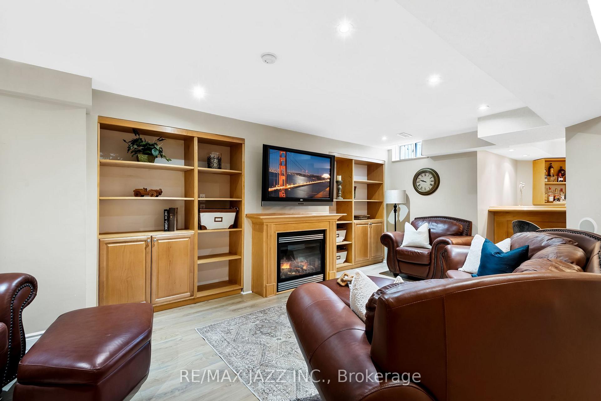 Photo 22 of 105 Tom Edwards Drive, Whitby, Rolling Acres — HOMEH