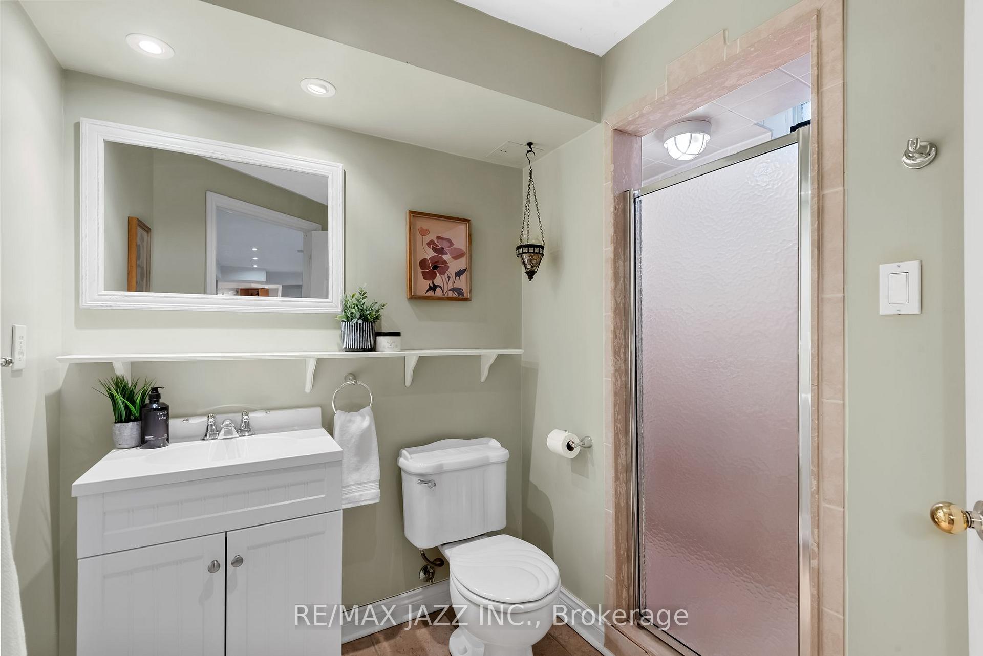 Photo 27 of 105 Tom Edwards Drive, Whitby, Rolling Acres — HOMEH