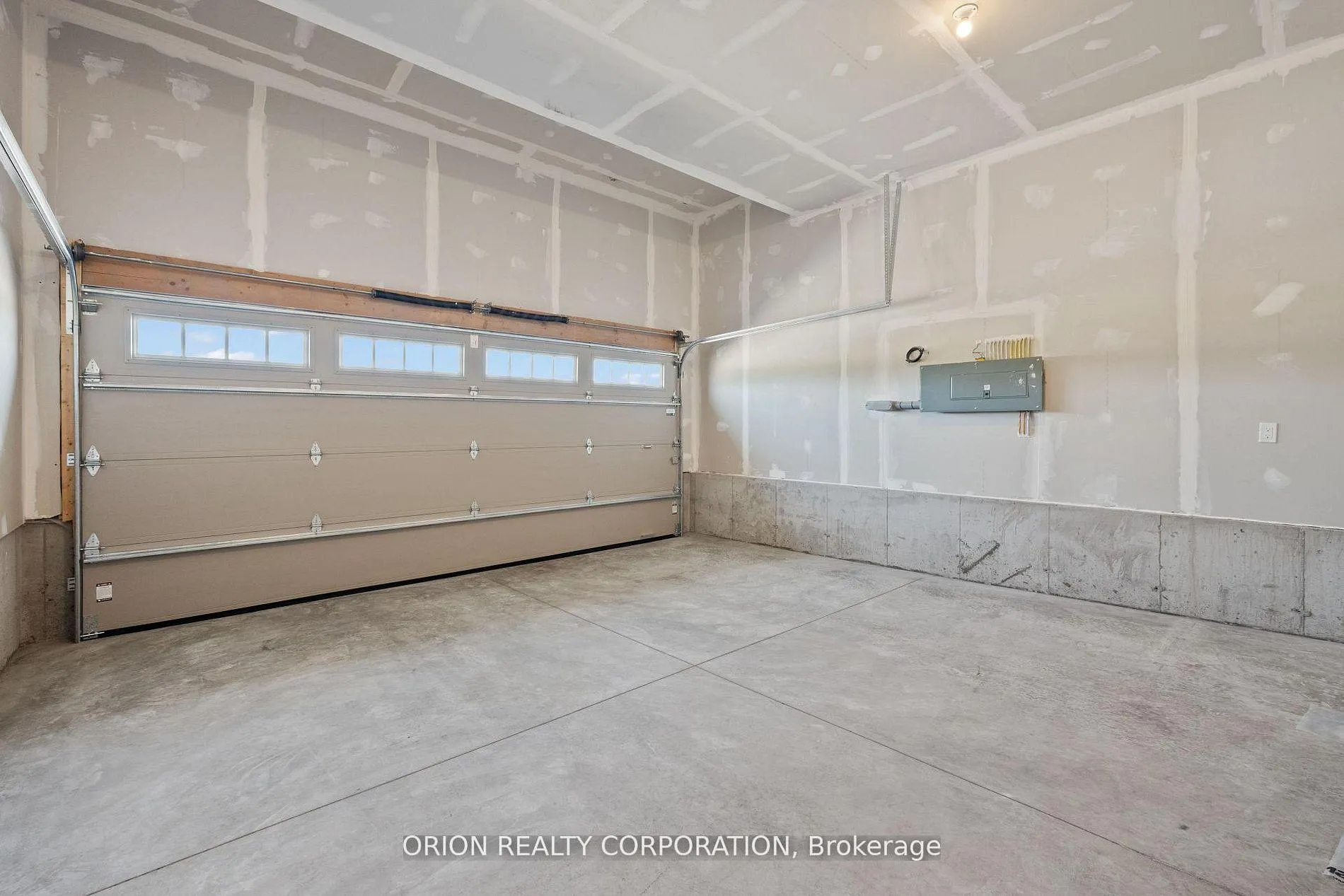 Photo 16 of 929 Goodwin Drive, Kingston, City Northwest — HOMEH