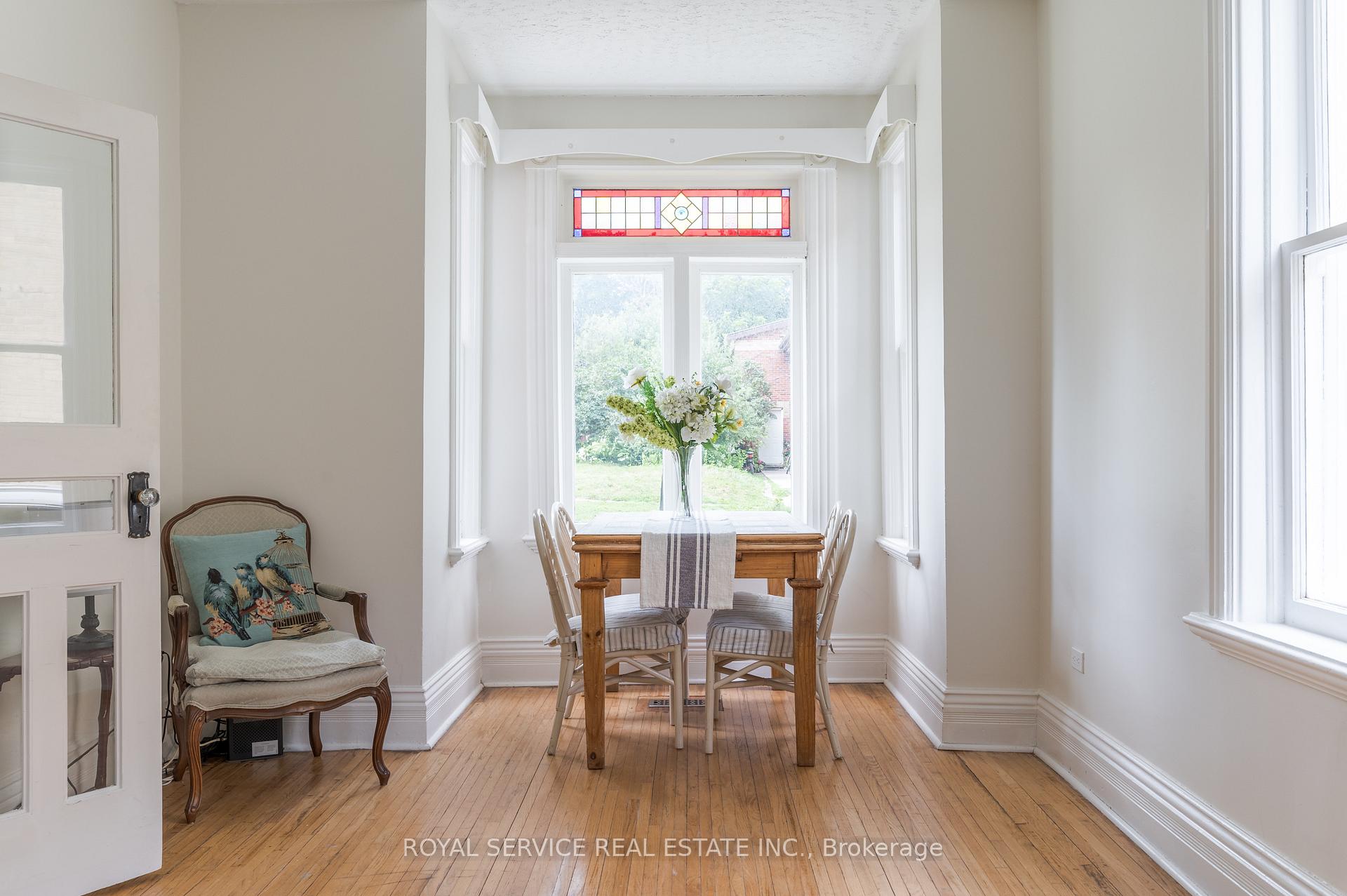 Photo 10 of 581 Sherbrooke Street, Peterborough, Town Ward 3 — HOMEH