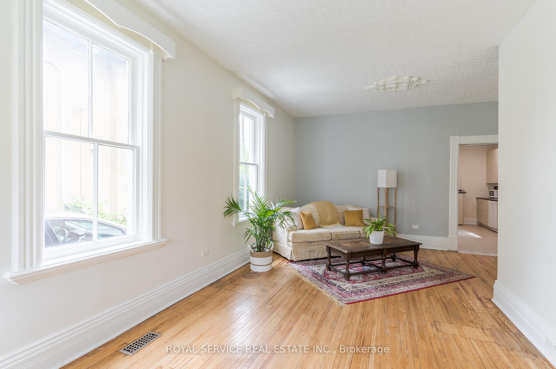 Photo 13 of 581 Sherbrooke Street, Peterborough, Town Ward 3 — HOMEH