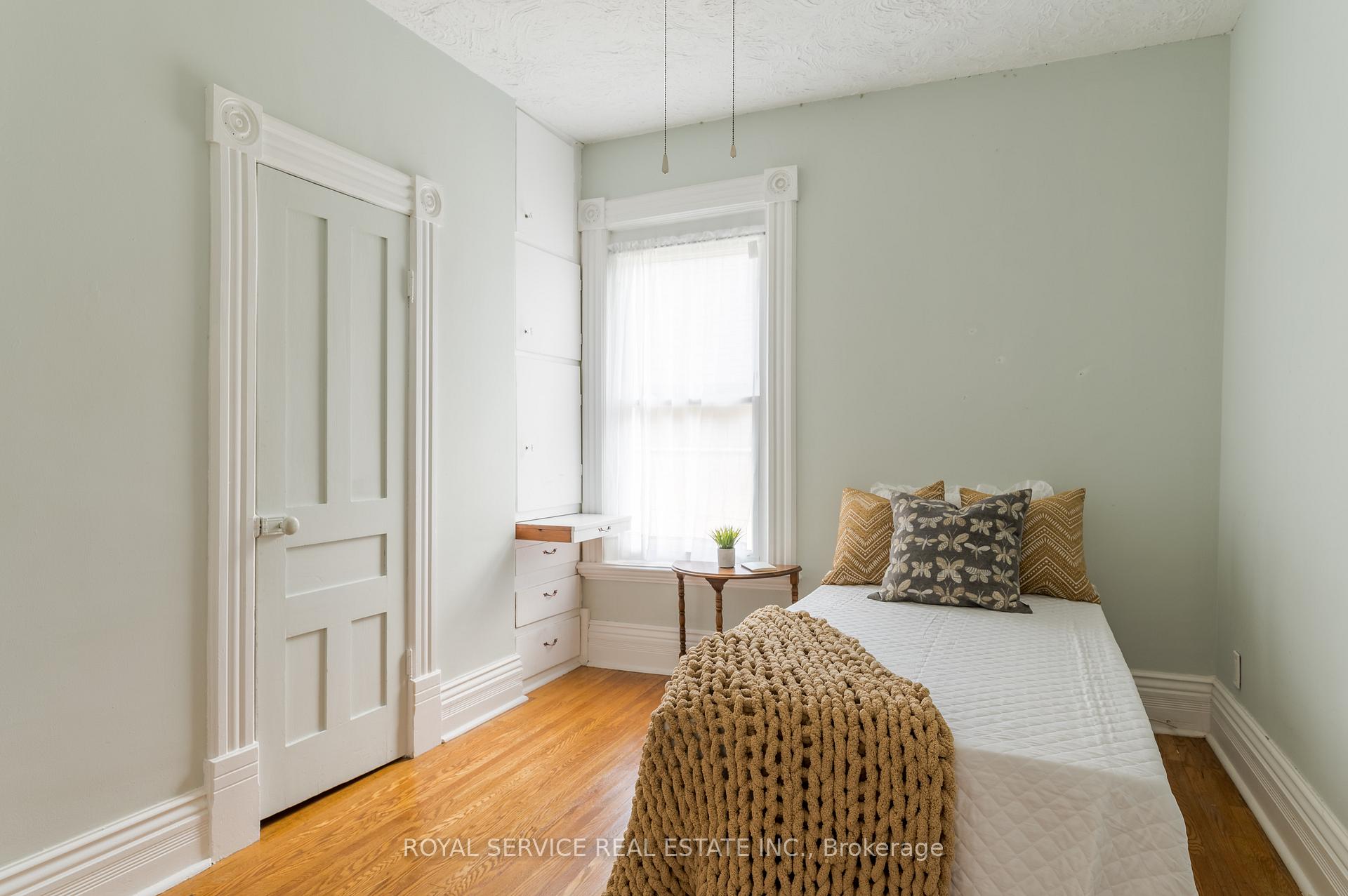 Photo 31 of 581 Sherbrooke Street, Peterborough, Town Ward 3 — HOMEH