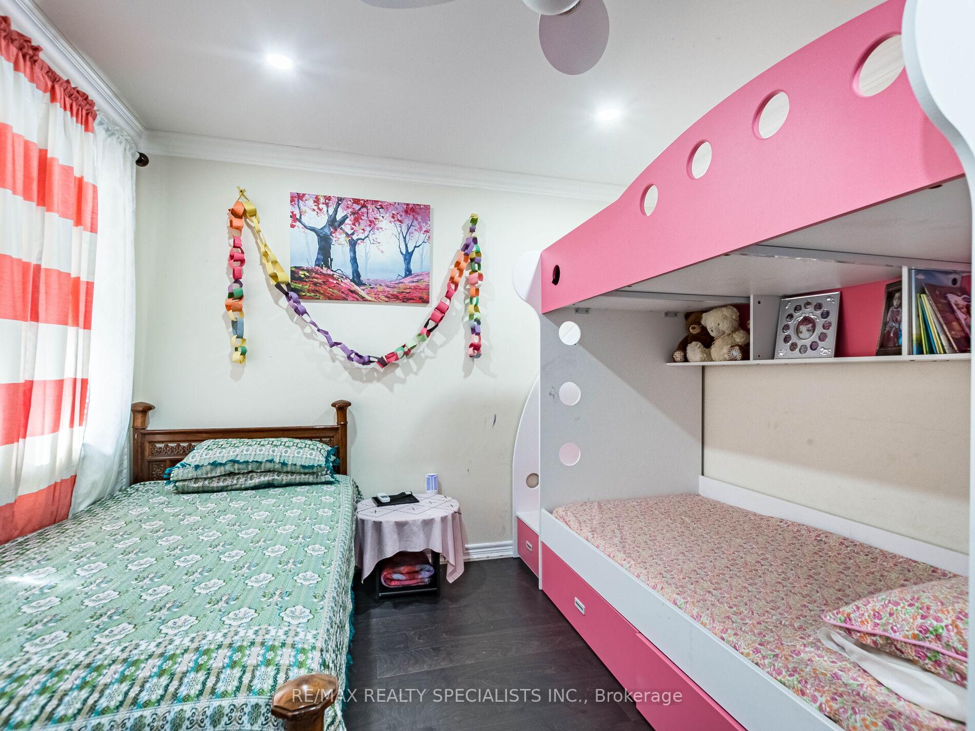Photo 29 of 68 Antibes Drive, Brampton, Credit Valley — HOMEH