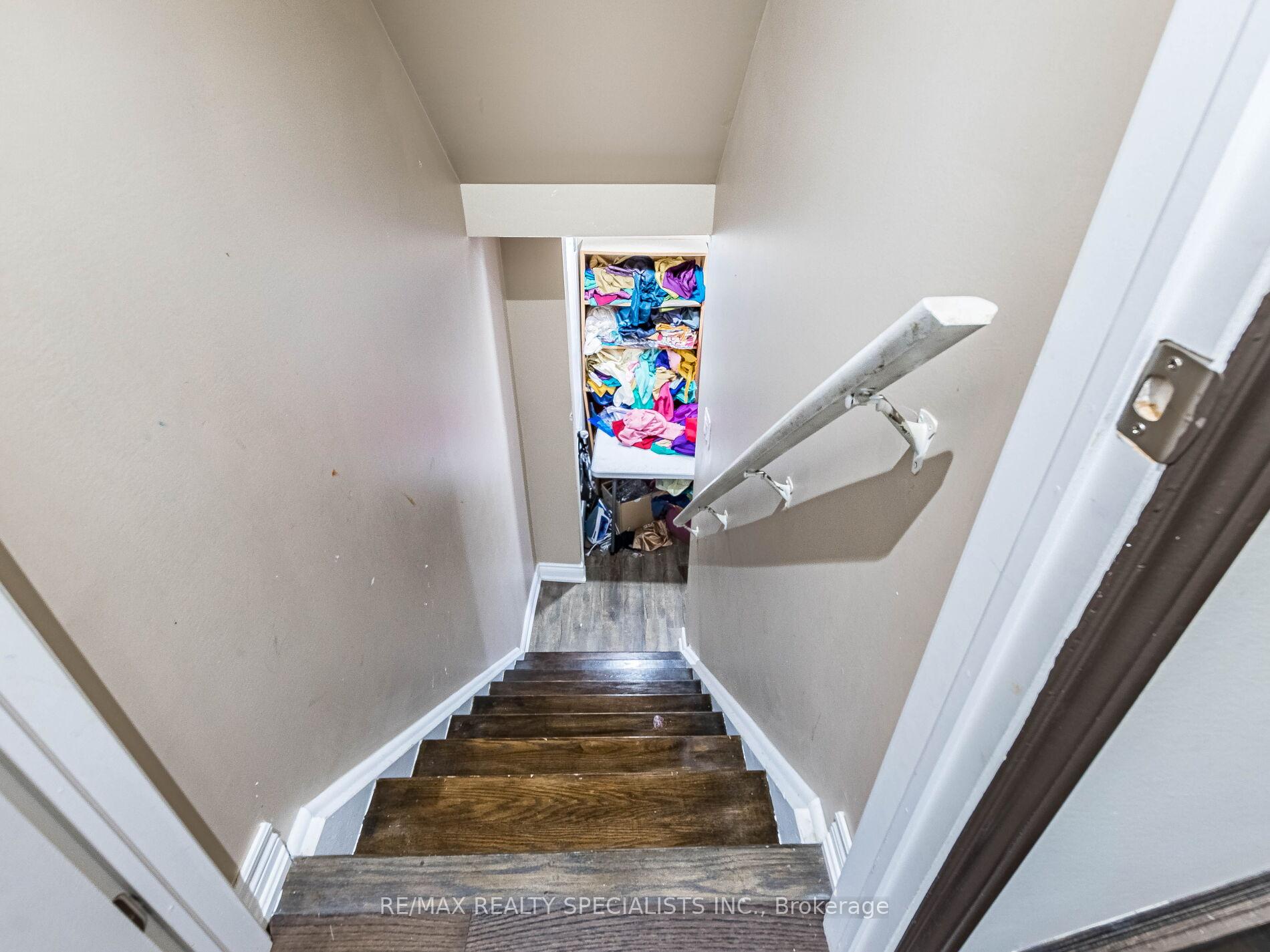 Photo 37 of 68 Antibes Drive, Brampton, Credit Valley — HOMEH