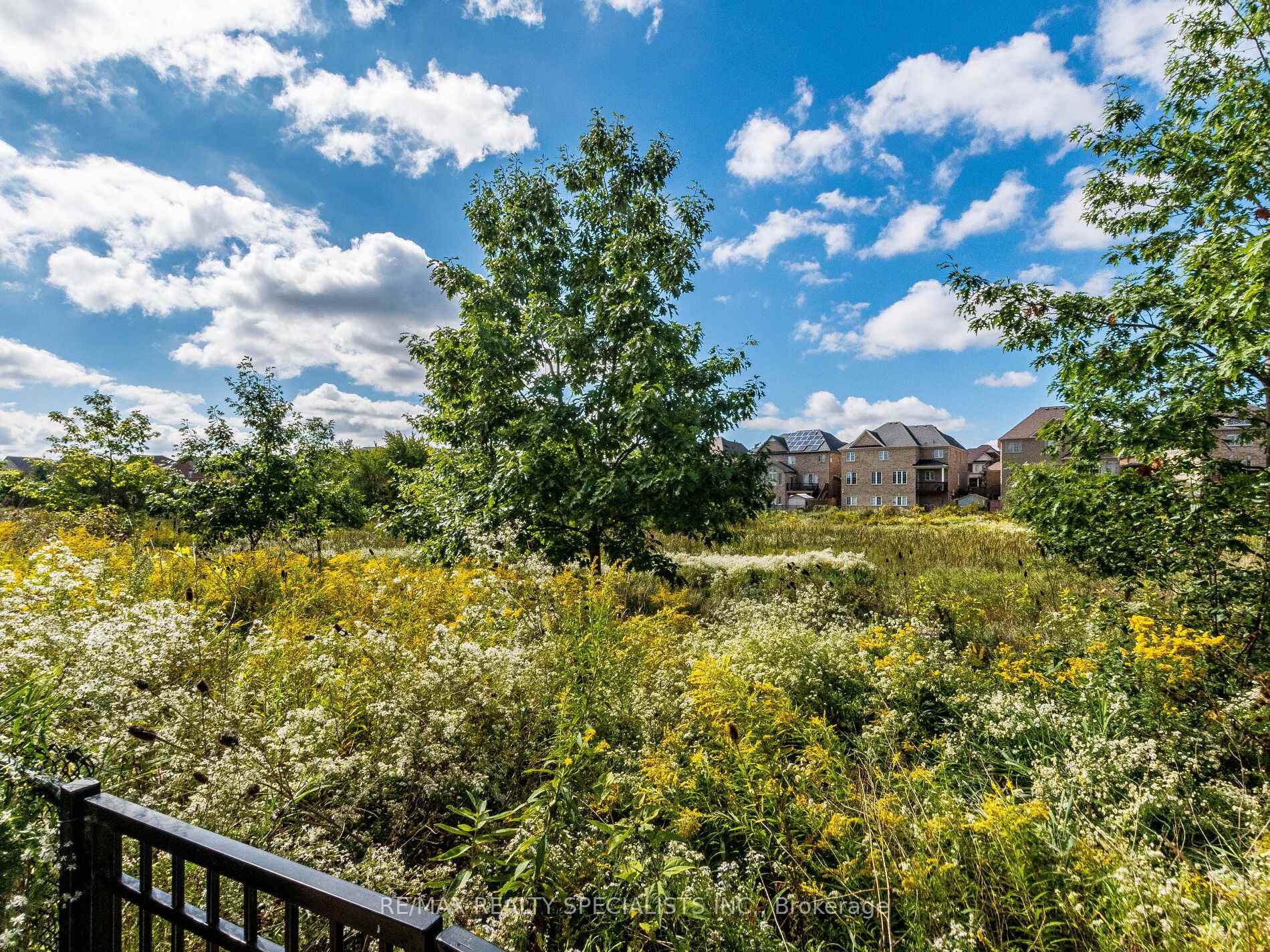 Photo 41 of 68 Antibes Drive, Brampton, Credit Valley — HOMEH