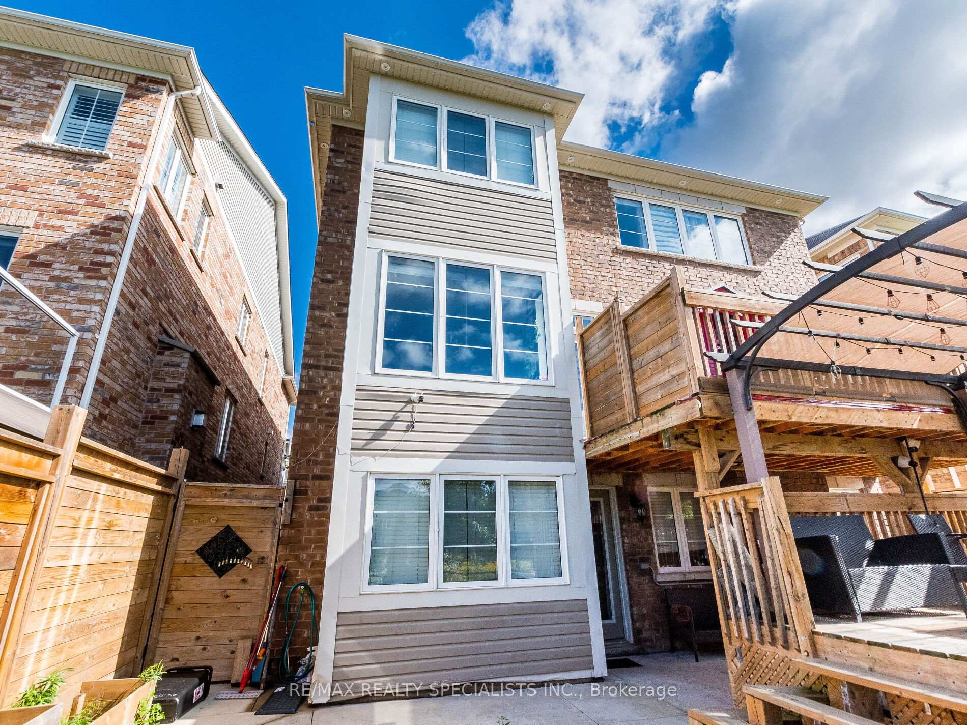 Photo 44 of 68 Antibes Drive, Brampton, Credit Valley — HOMEH