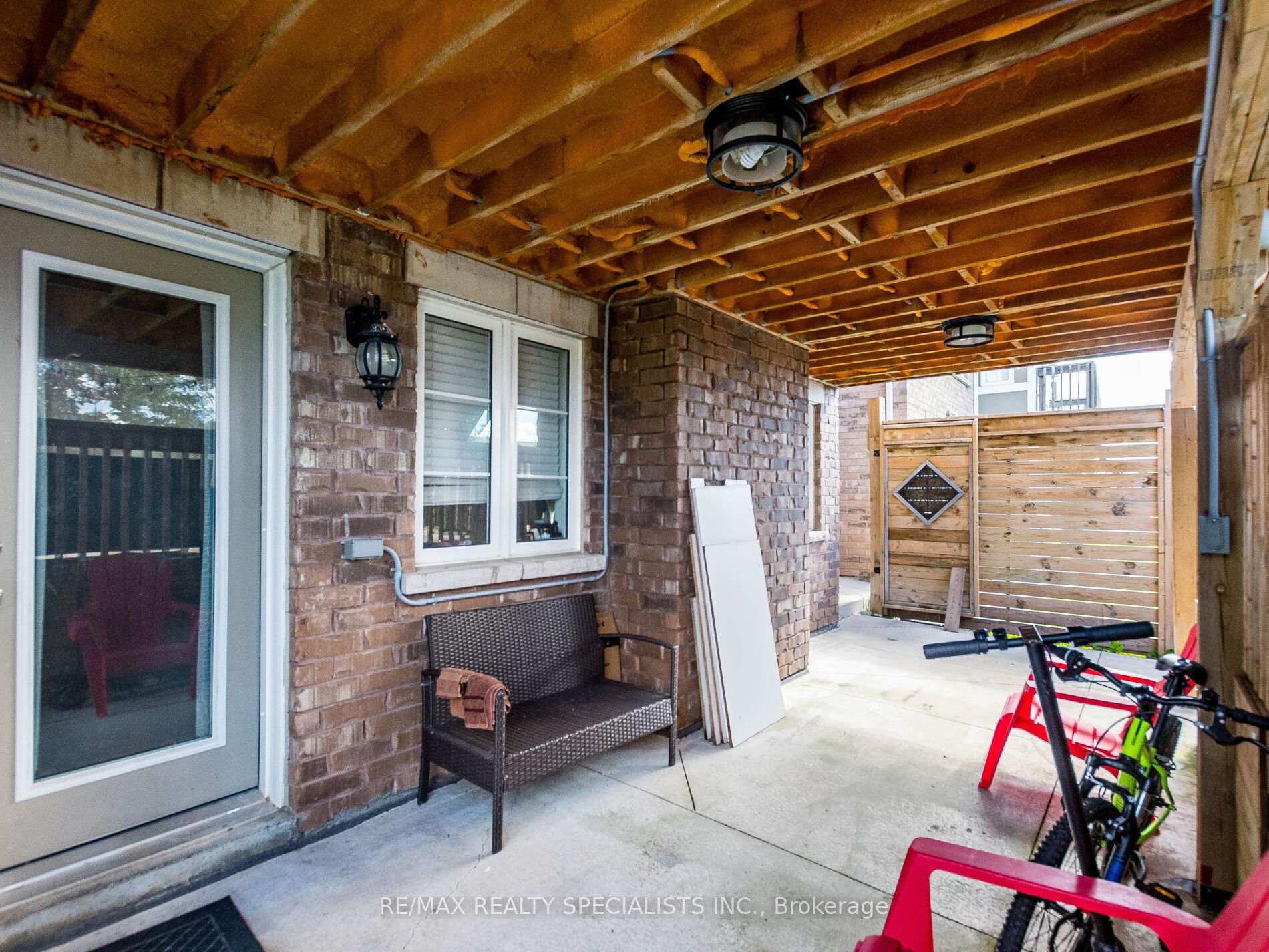 Photo 48 of 68 Antibes Drive, Brampton, Credit Valley — HOMEH