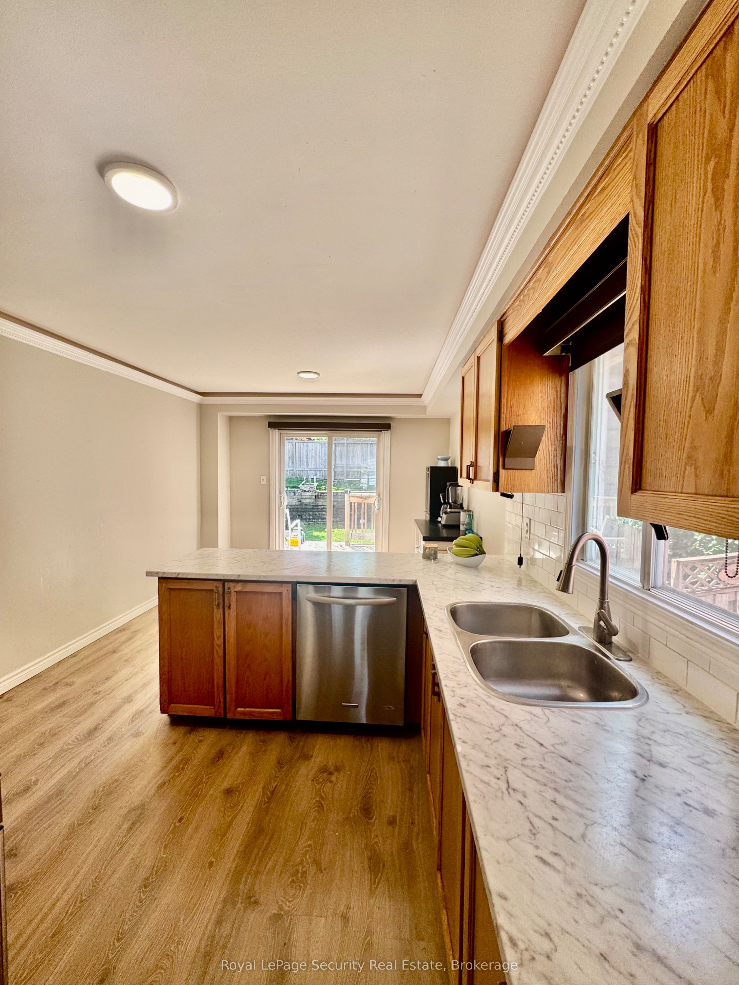Photo 52 of 42 Gardiner Drive, Ajax, Central — HOMEH