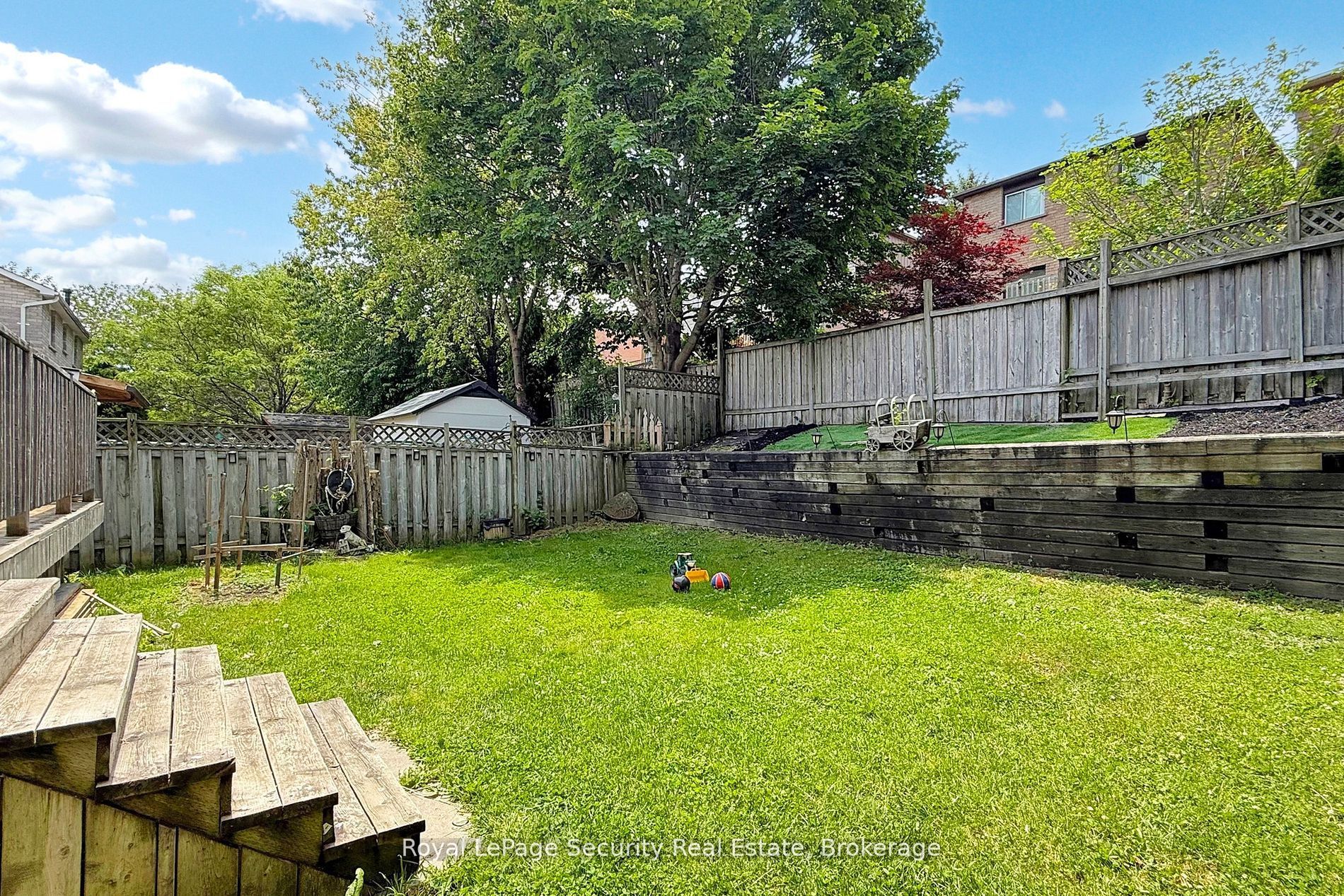 Photo 79 of 42 Gardiner Drive, Ajax, Central — HOMEH