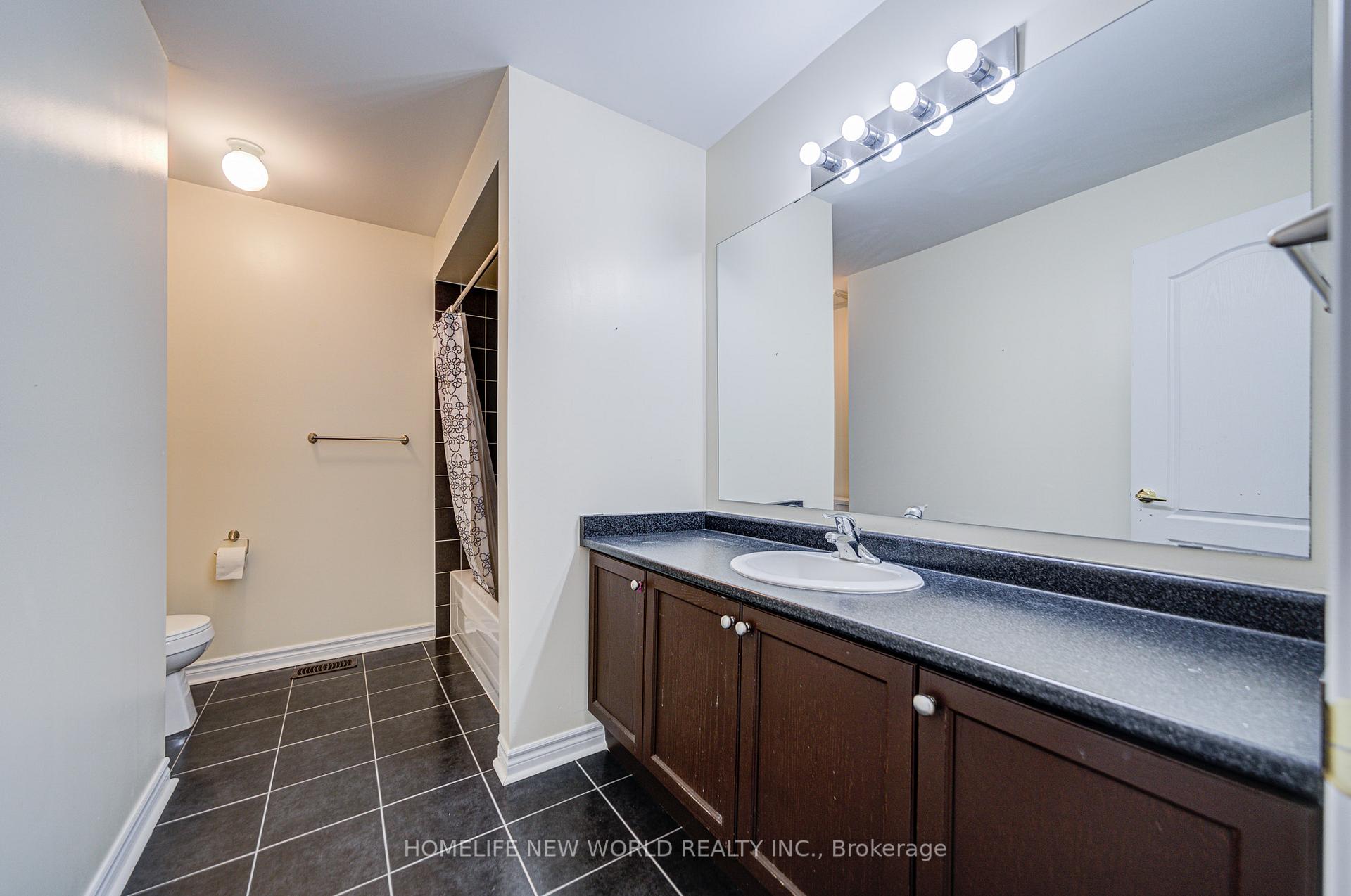 Photo 21 of 49 Chiswick Avenue, Whitby, Brooklin — HOMEH