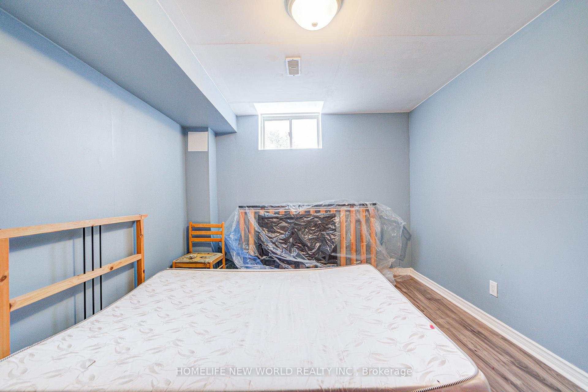 Photo 28 of 49 Chiswick Avenue, Whitby, Brooklin — HOMEH