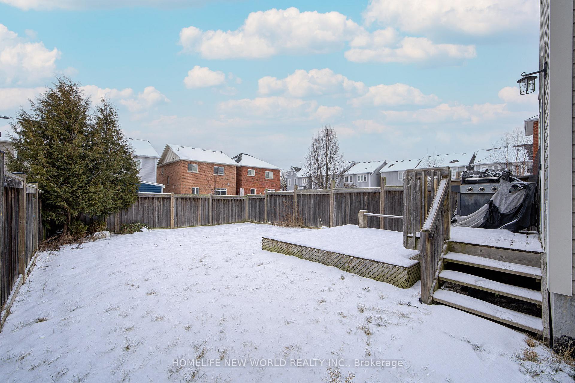 Photo 29 of 49 Chiswick Avenue, Whitby, Brooklin — HOMEH