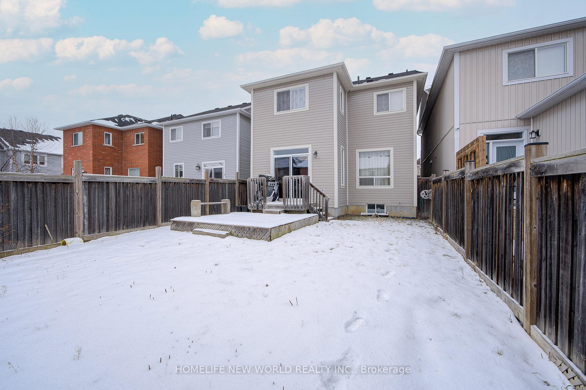 Photo 30 of 49 Chiswick Avenue, Whitby, Brooklin — HOMEH