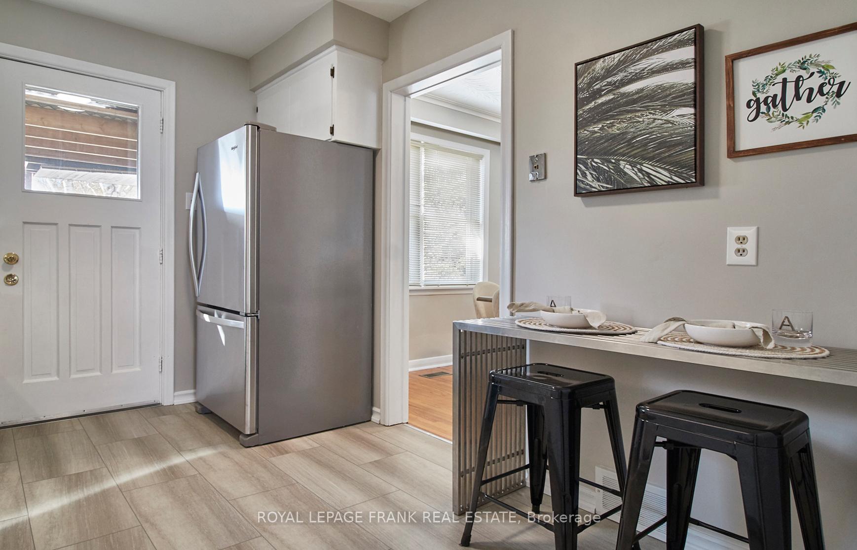 Photo 11 of 112 Bowman Avenue, Whitby, Blue Grass Meadows — HOMEH