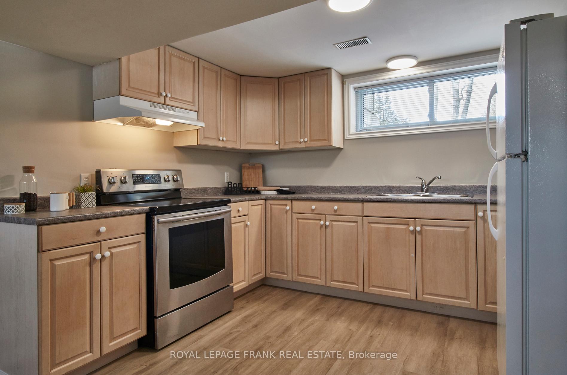 Photo 25 of 112 Bowman Avenue, Whitby, Blue Grass Meadows — HOMEH