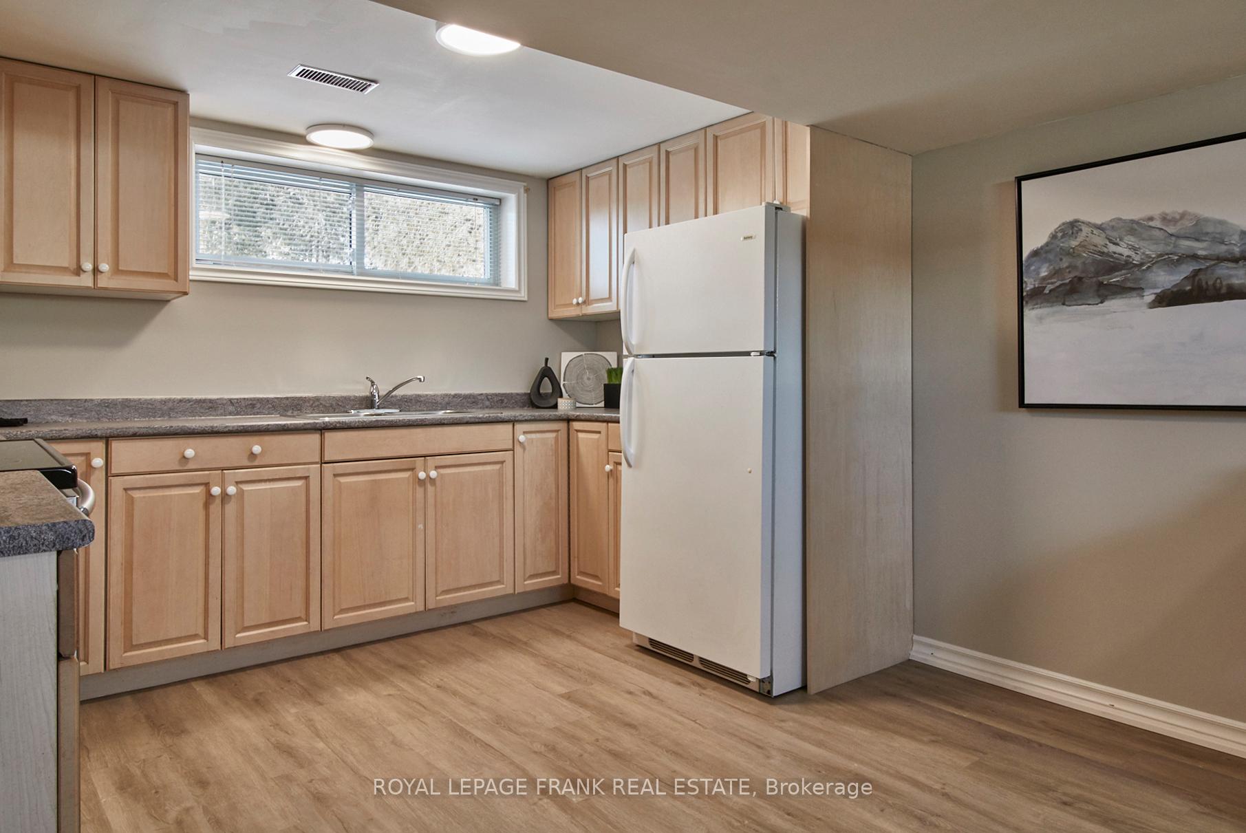 Photo 26 of 112 Bowman Avenue, Whitby, Blue Grass Meadows — HOMEH